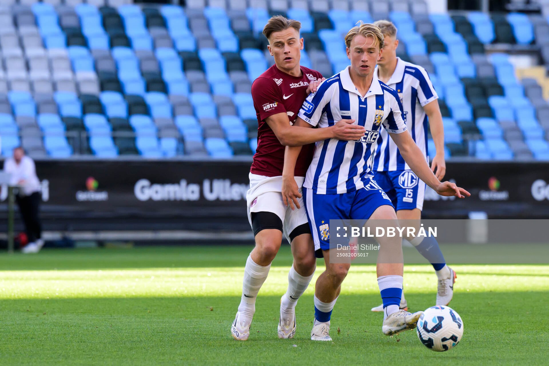 Qvidings Linus Andersson och IFK Göteborgs Noah Tolf