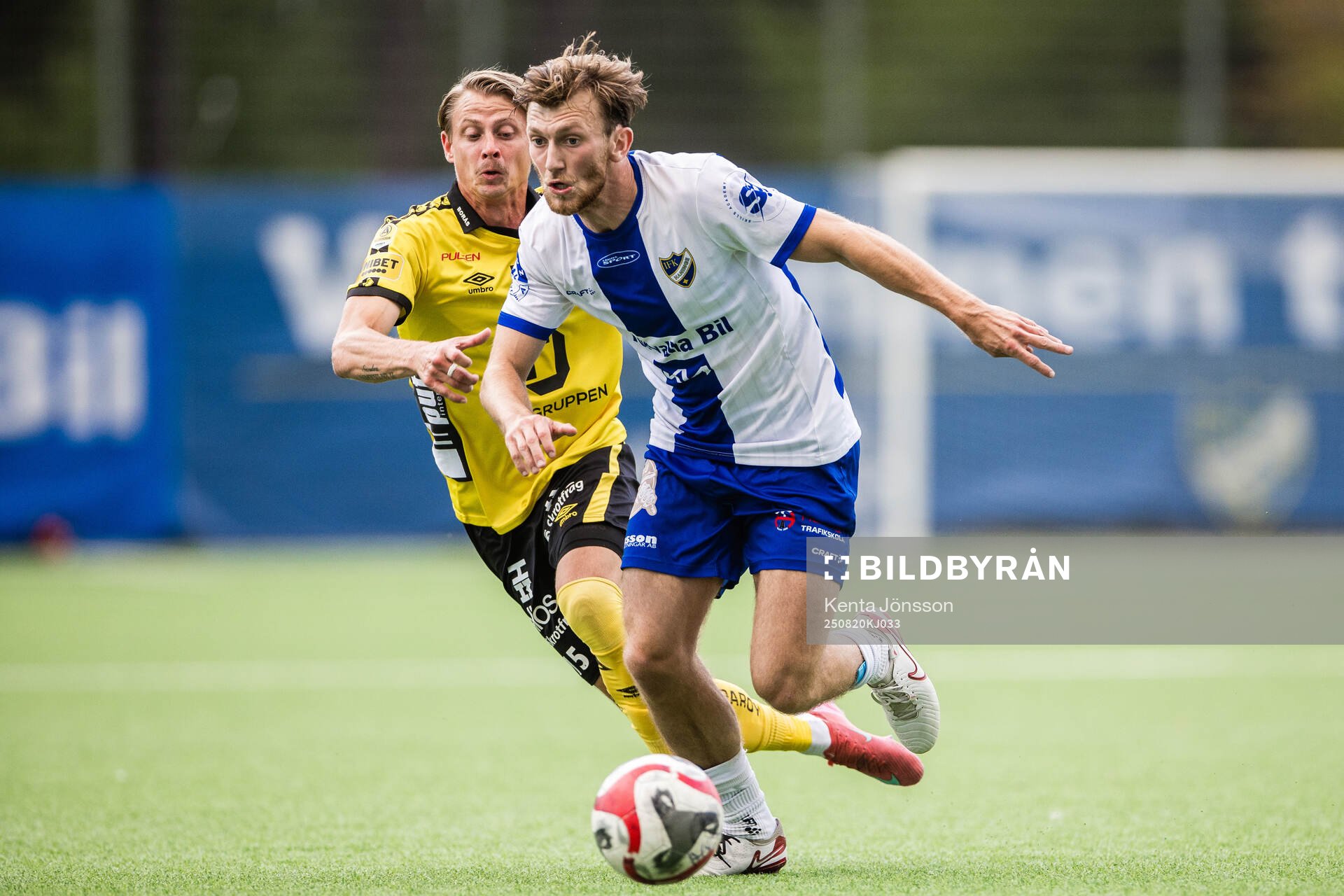Elfsborgs Simon Hedlund och Haninges Kalle Selin Stregart