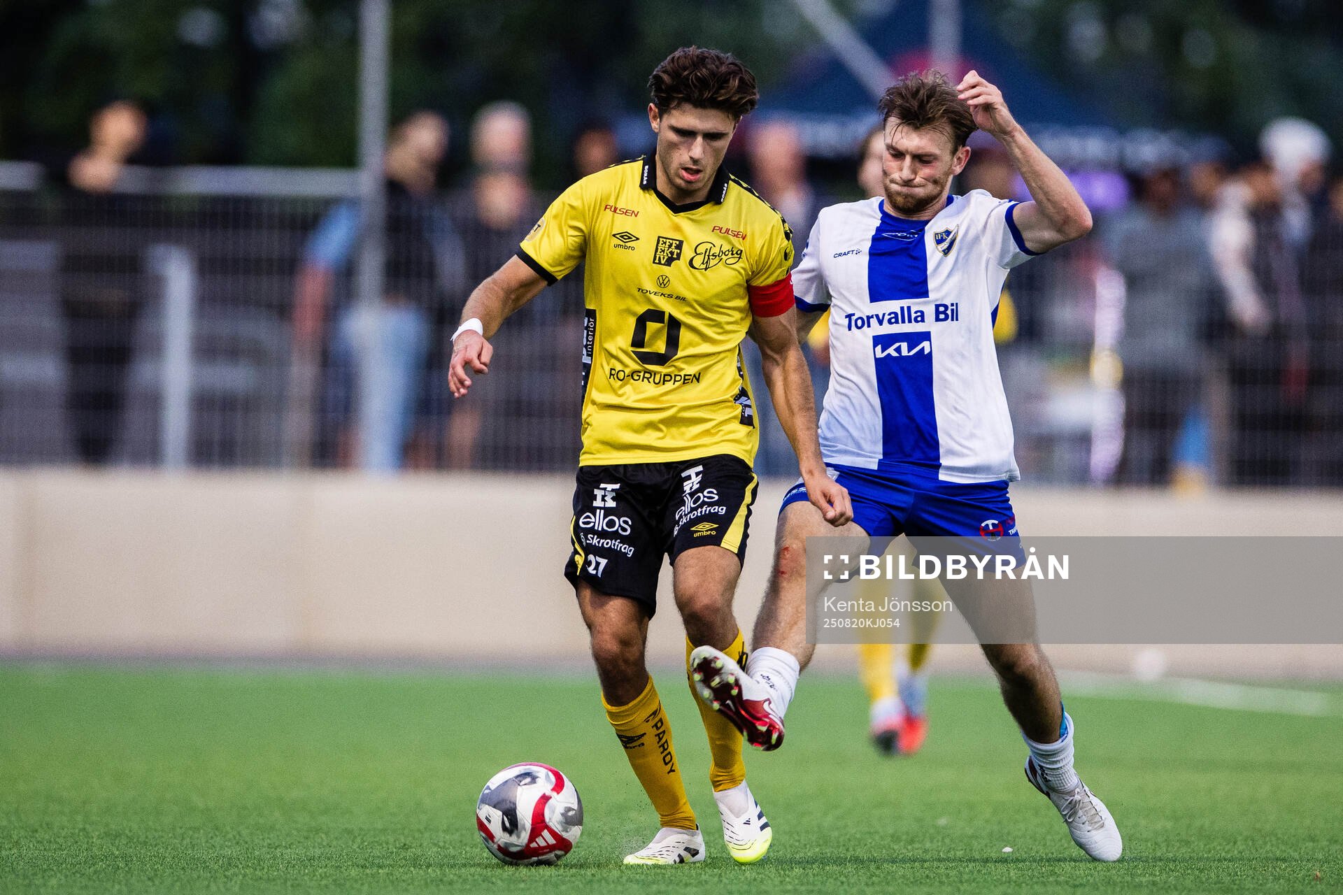 Elfsborgs Besfort Zeneli och Haninges Kalle Selin Stregart