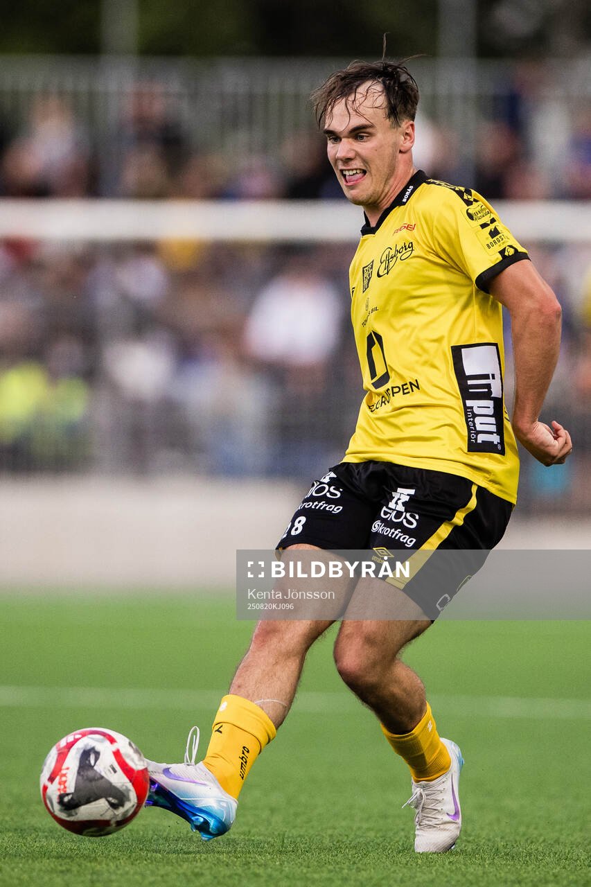 Elfsborgs Frode Aronsson  fotbollsmatchen i Svenska Cupen
