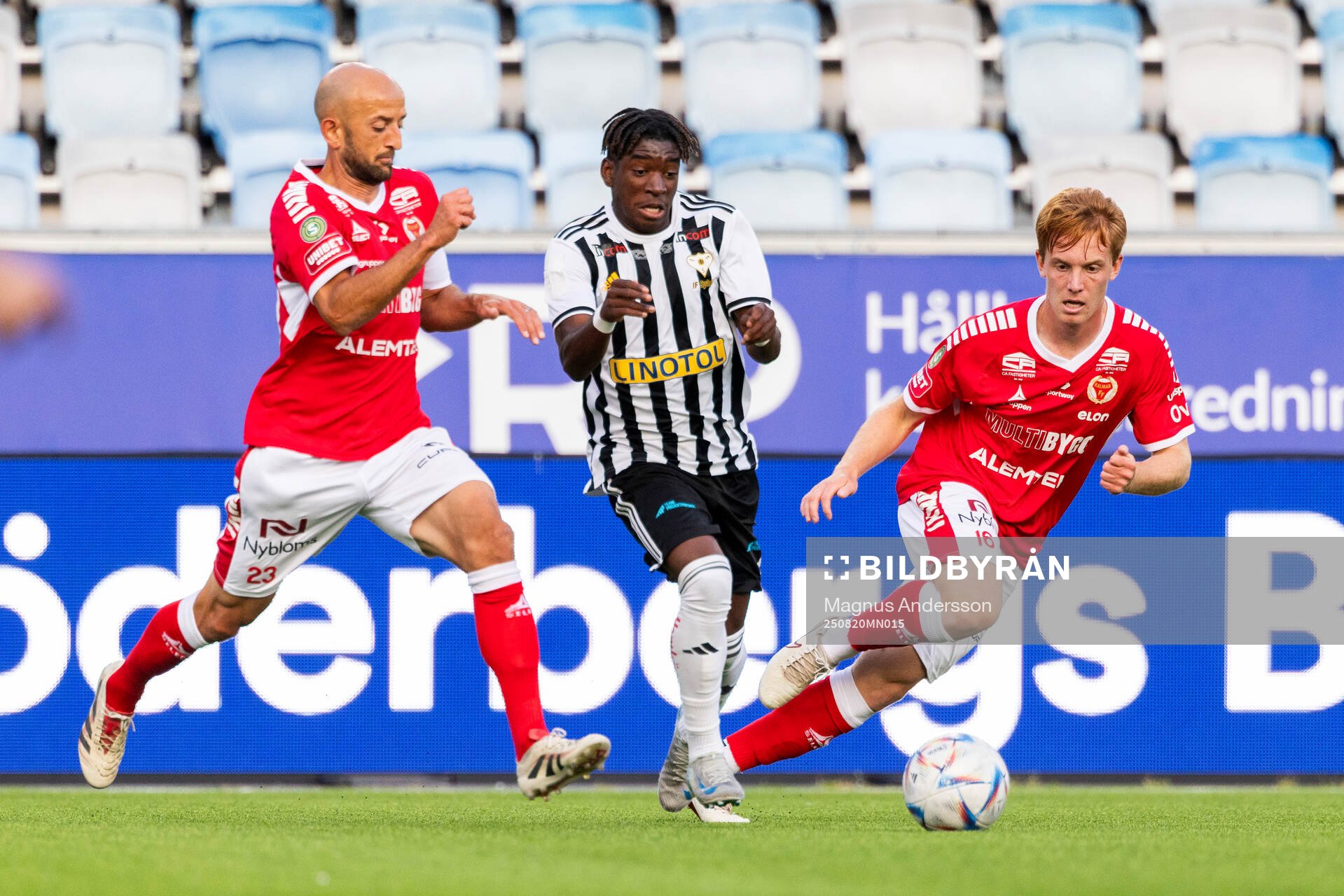 Kalmars Robert Gojani och William Andersson mot Sylvias