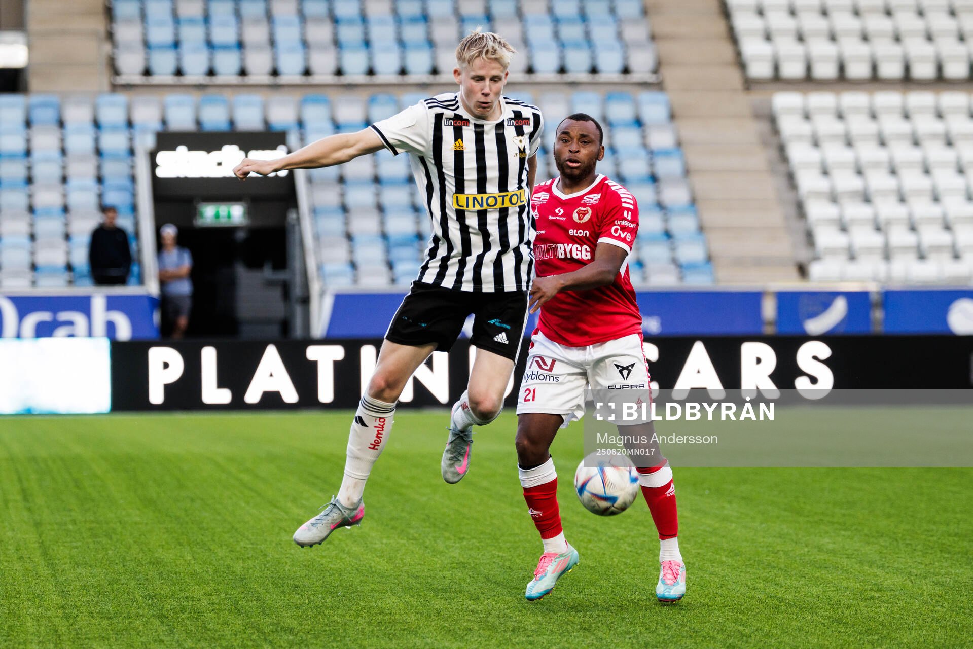 Sylvias Melker Spångberg och Kalmars Abdussalam Magashy