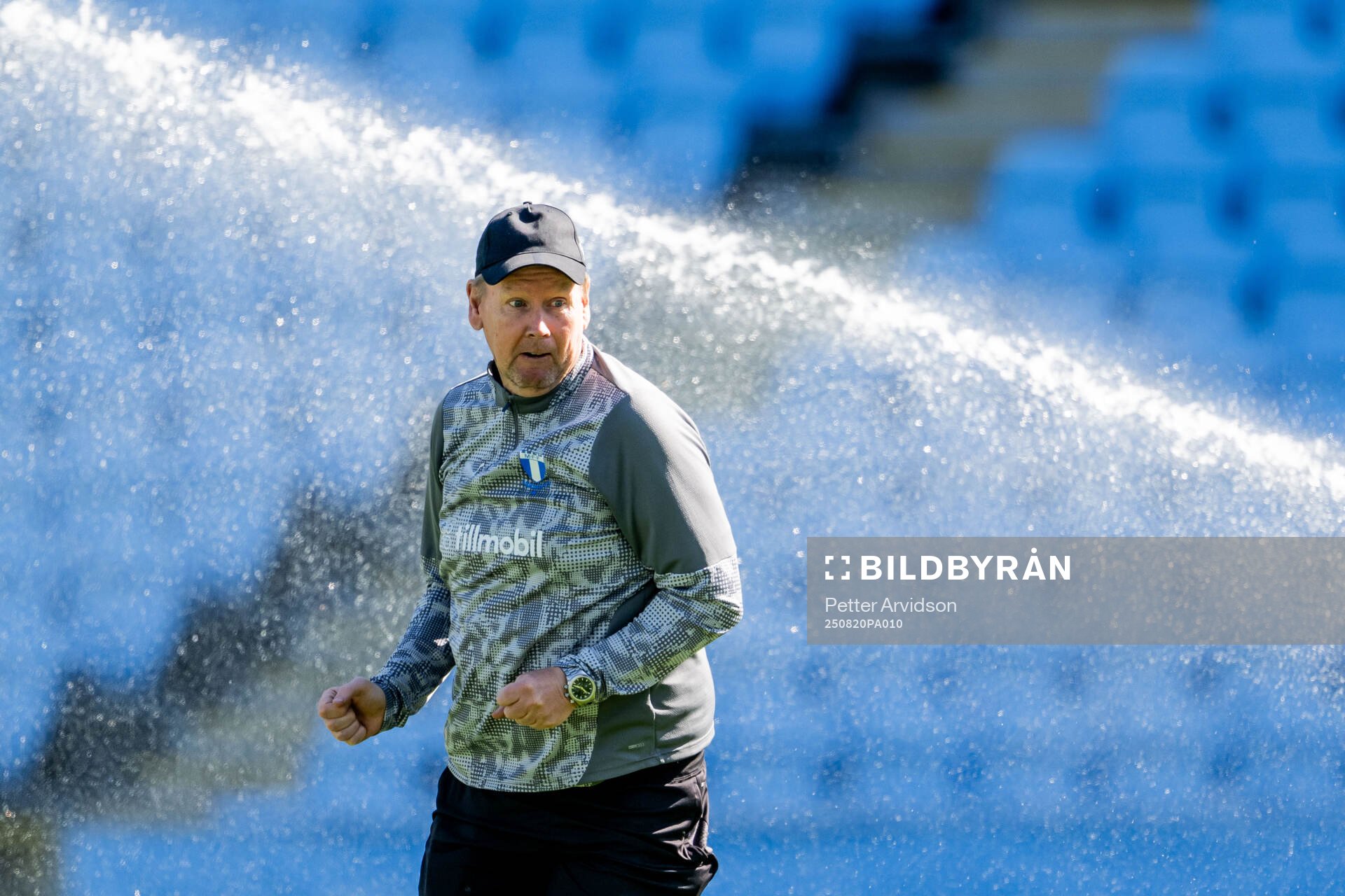 Assistant coach Peter Wettergren