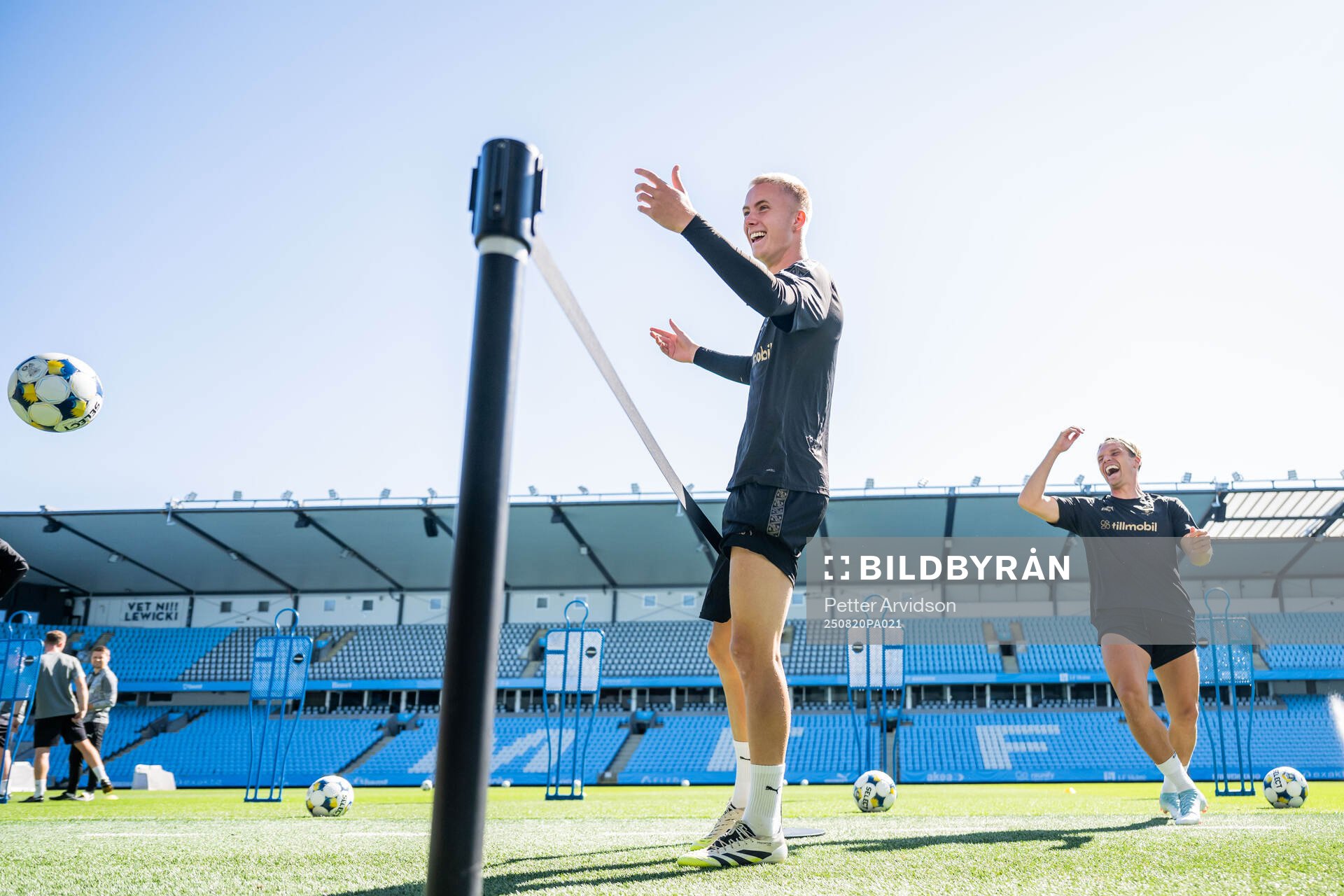 Daniel Gudjohnsen and Jens Stryger Larsen