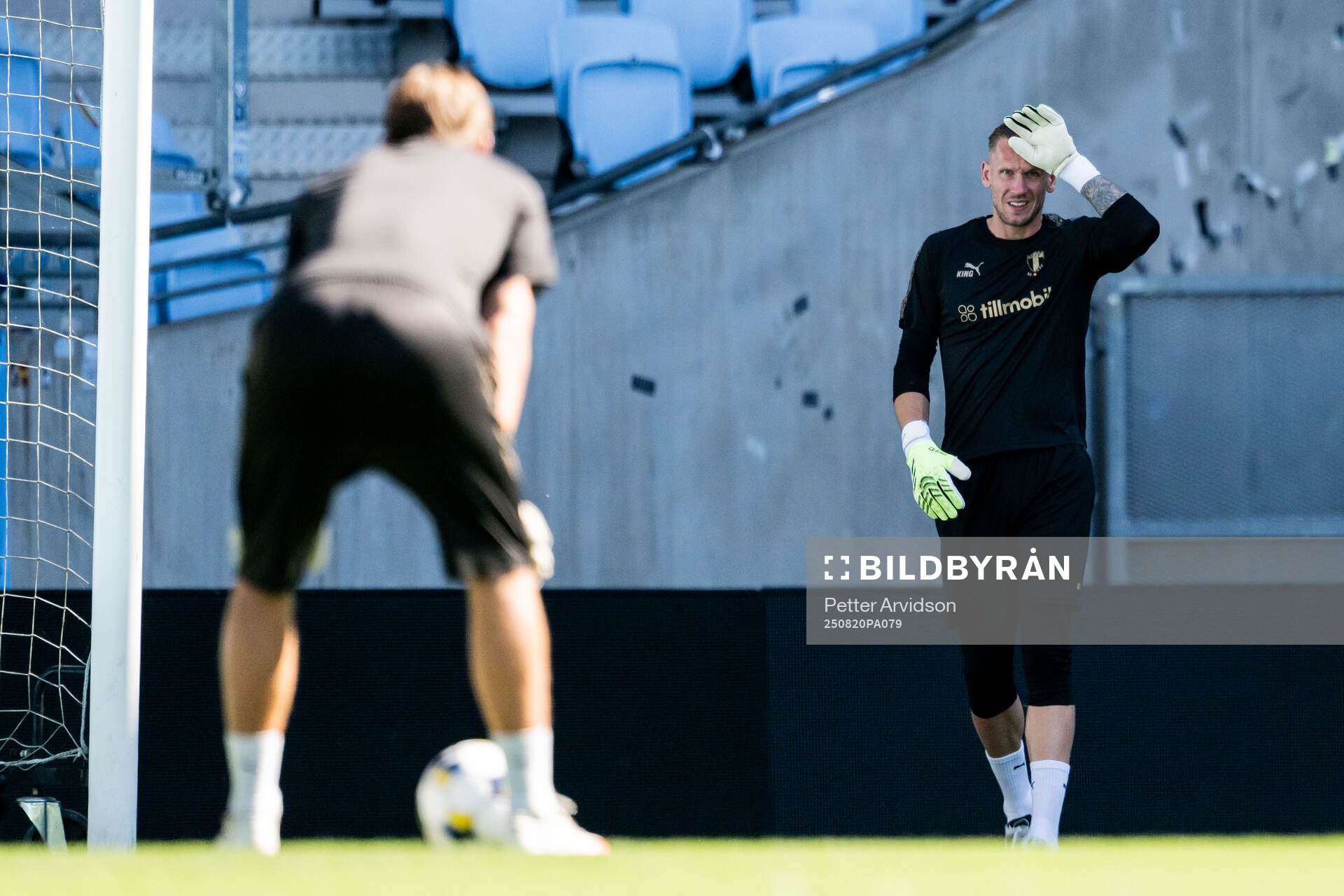 Goalkeeper Robin Olsen