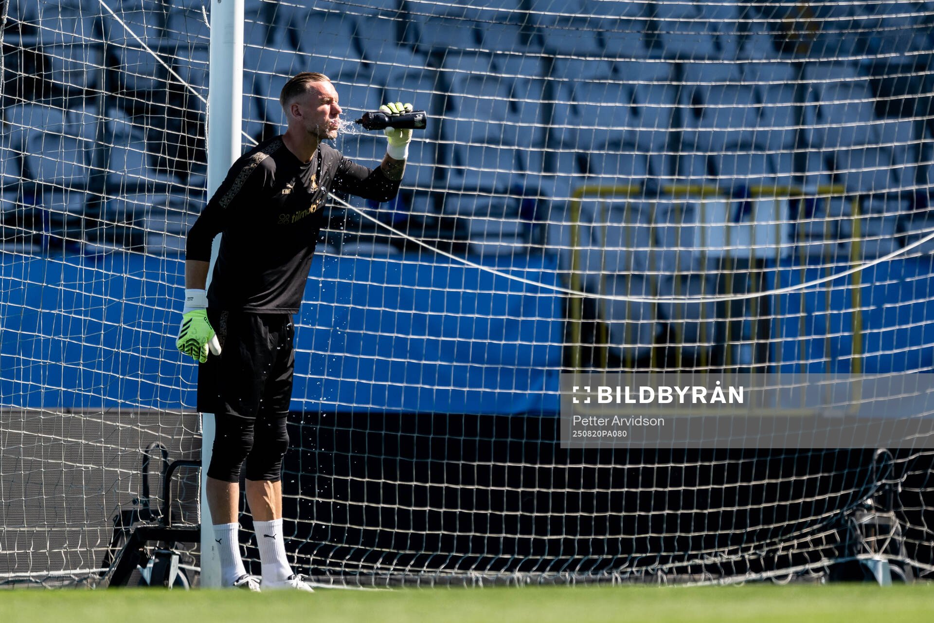 Goalkeeper Robin Olsen