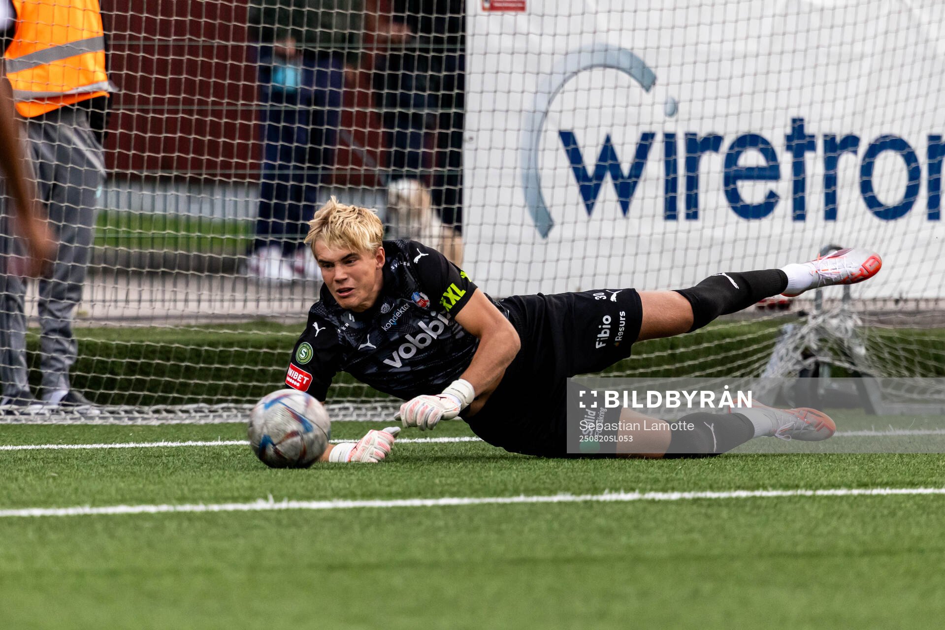 Helsingborgs målvakt Emil Rådahl