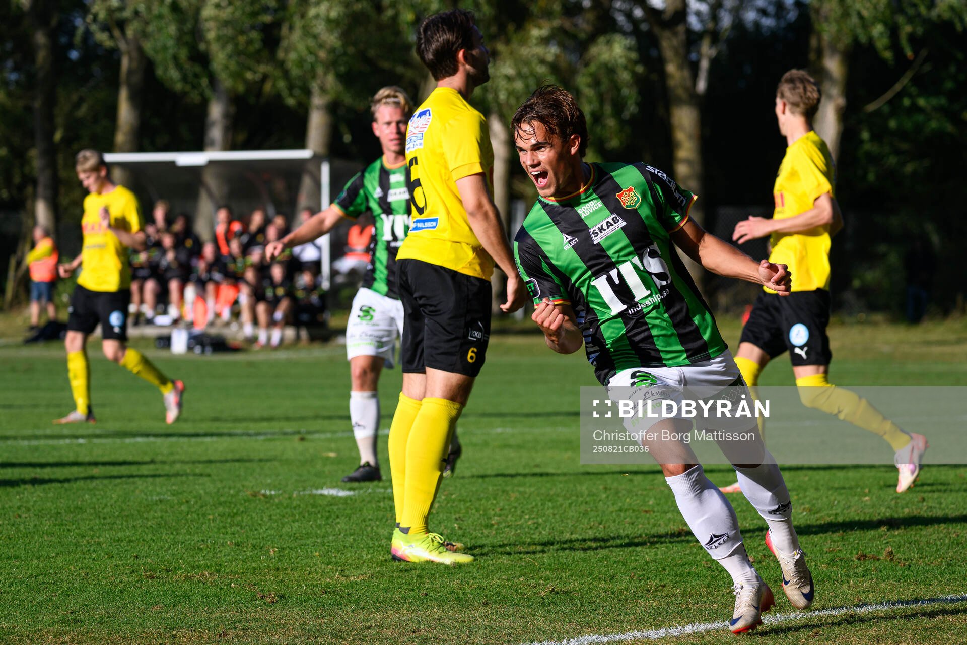 GAIS Simon Sjöholm jublar