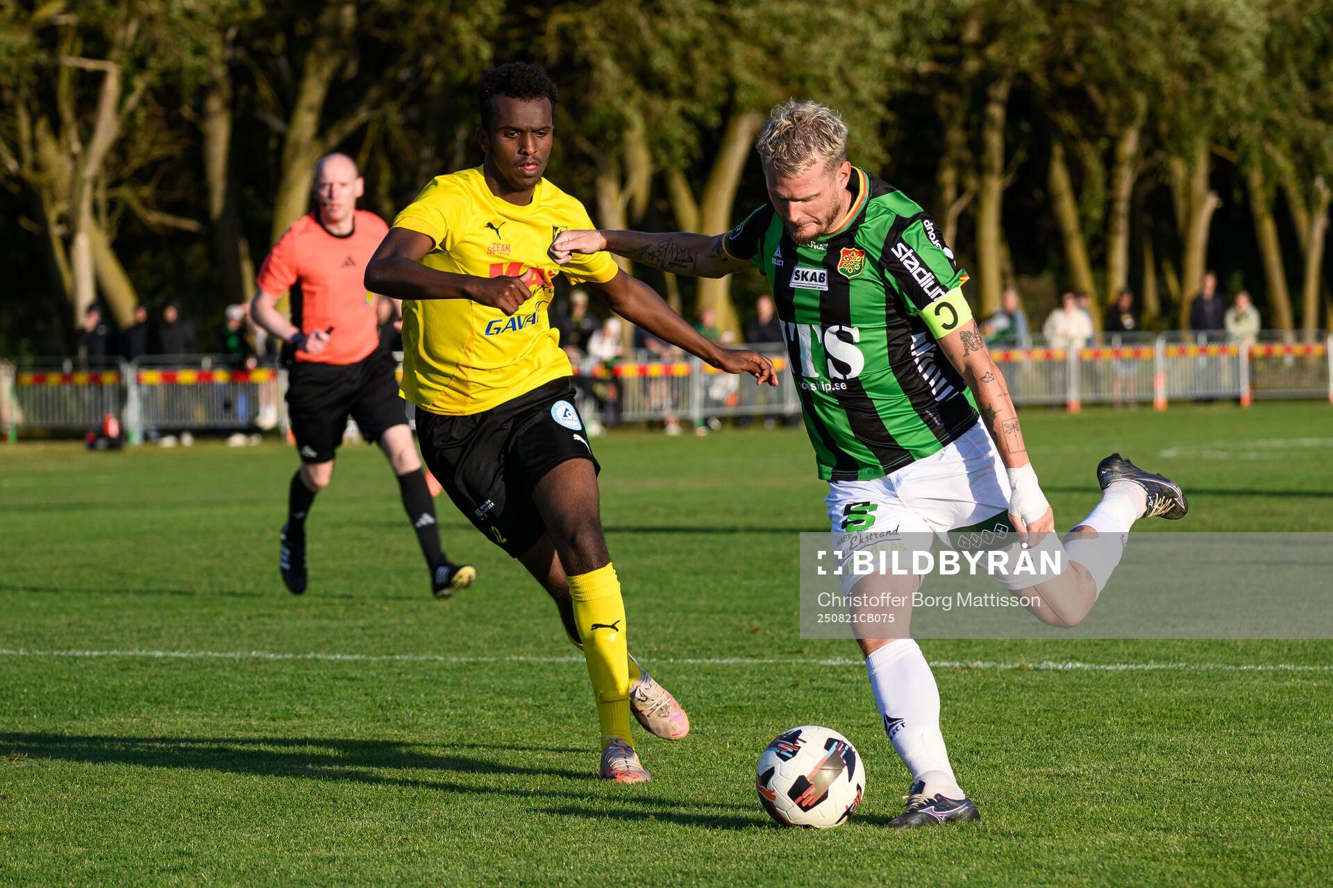 Löddes Suleban Abdulle och GAISs Jonas Lindberg