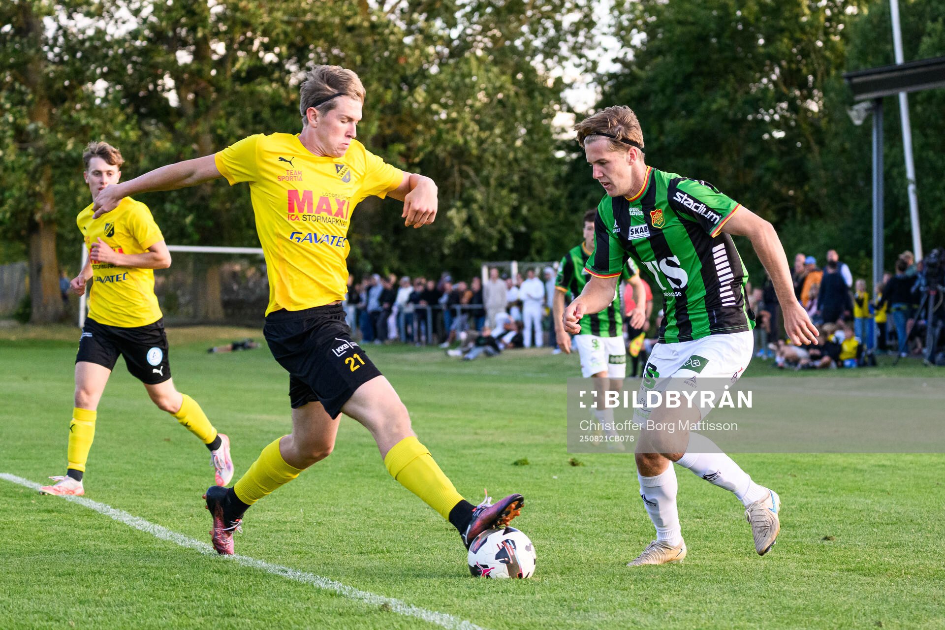 Löddes Milton Fröjd Svarén och GAISs Daniel Bengtsson