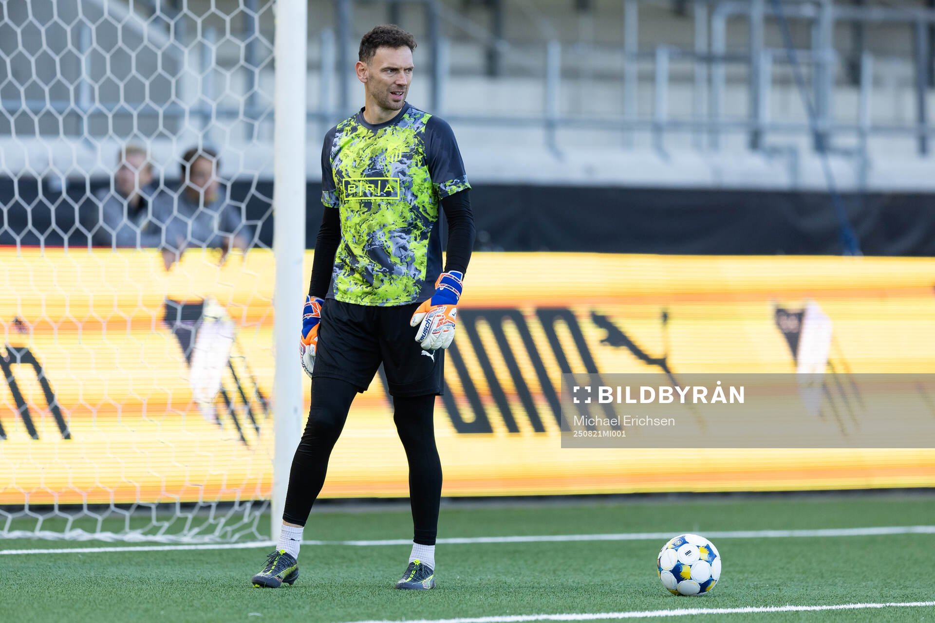 Goalkeeper Etrit Berisha of Häcken