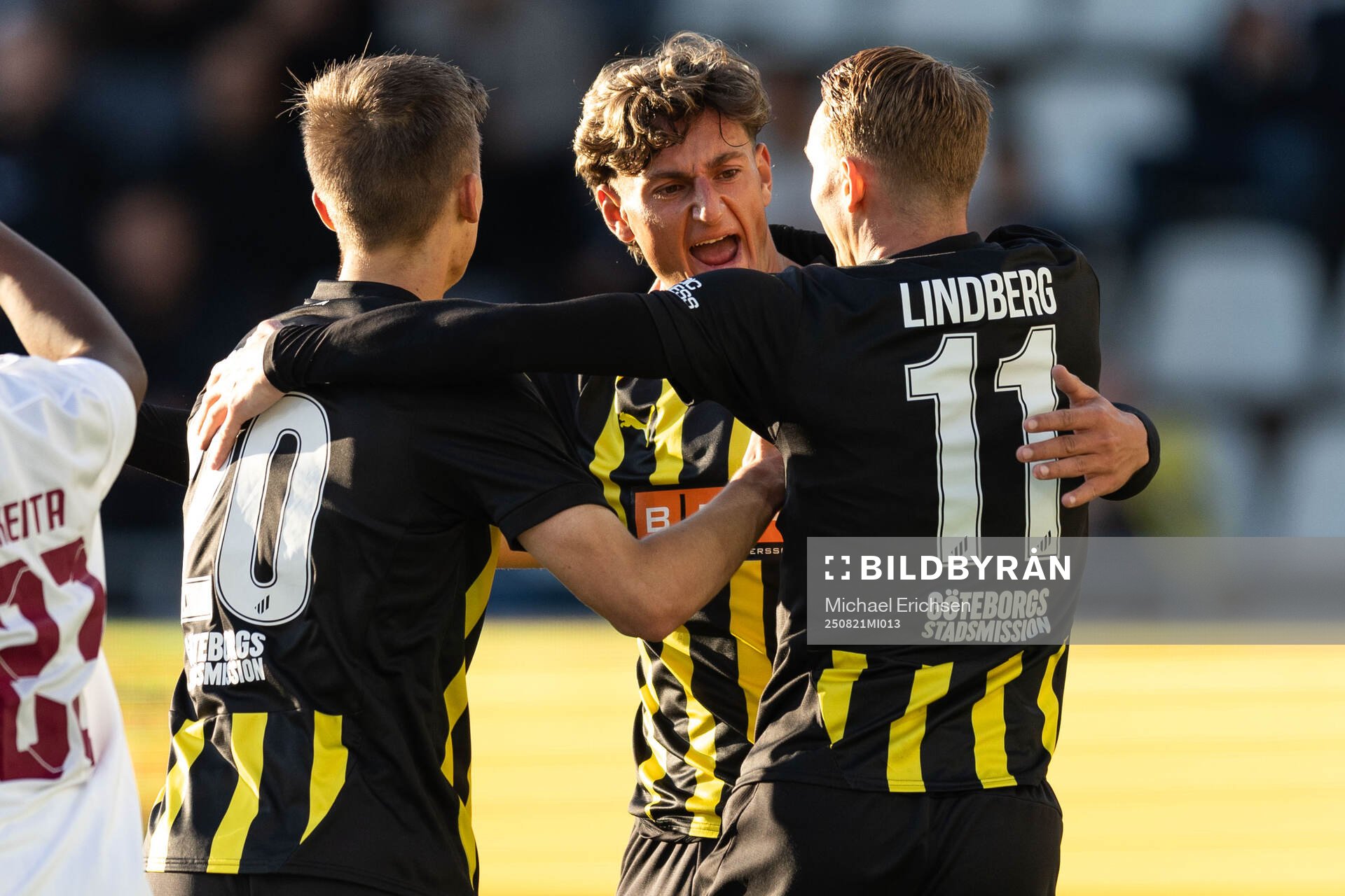 Silas Andersen of Häcken celebrates