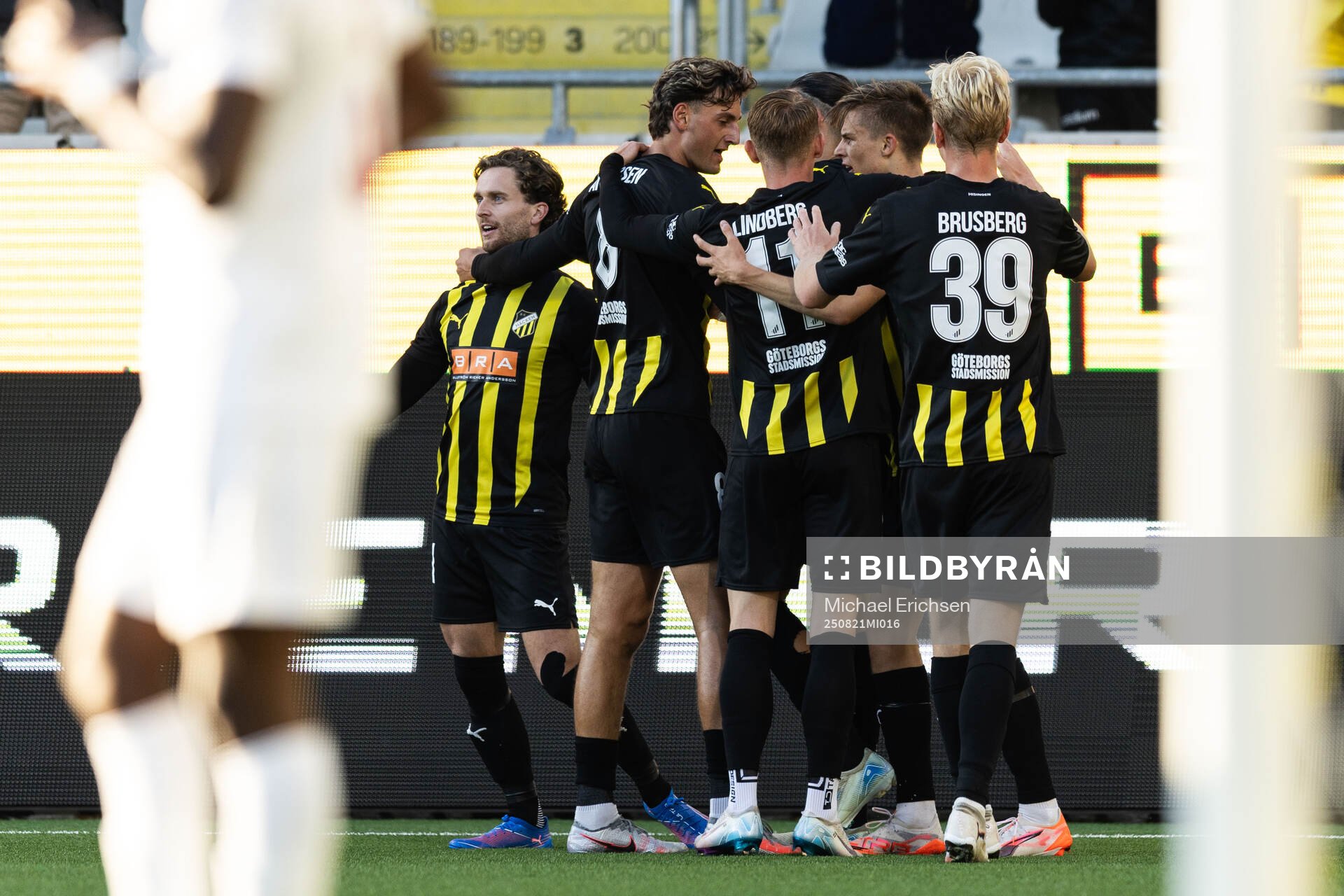 Adrian Svanbäck of Häcken celebrates with teammates