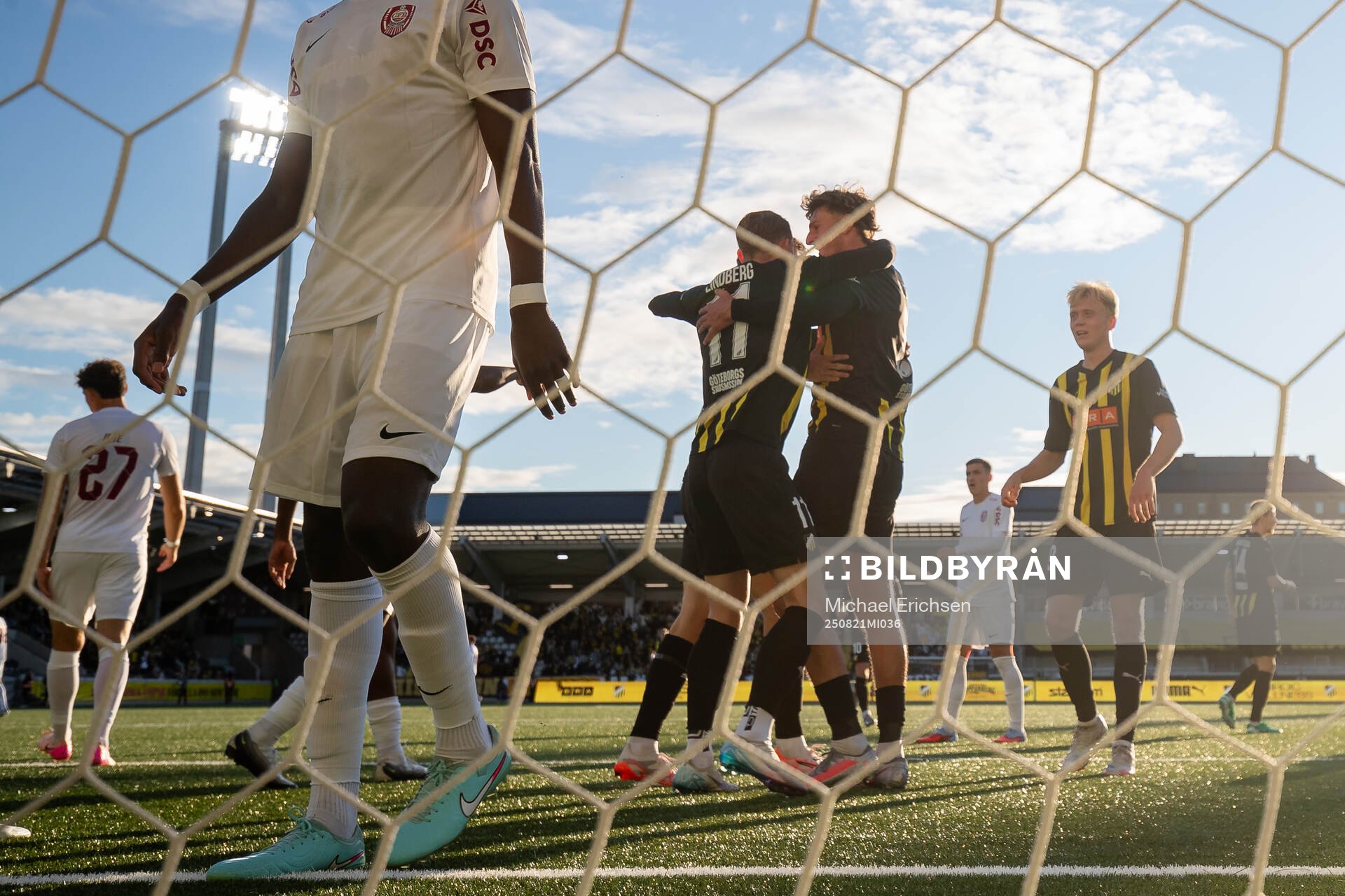 Silas Andersen of Häcken celebrates