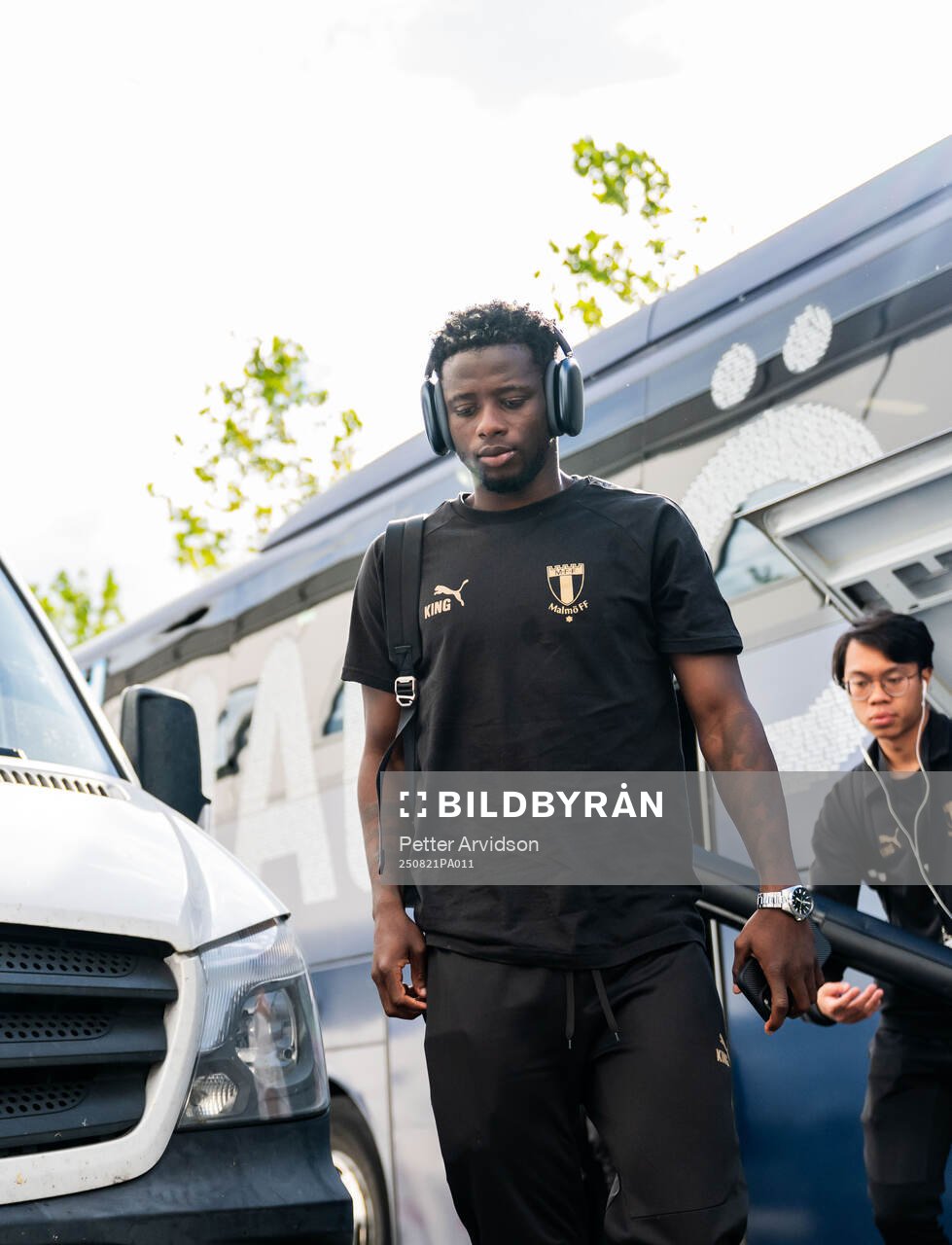 Salifou Soumah of Malmö FF arrives at the stadium