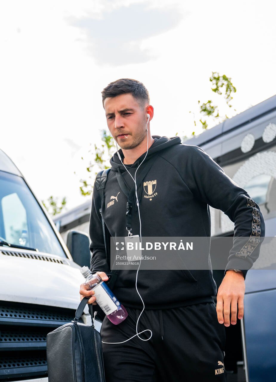 Lasse Berg Johnsen of Malmö FF arrives at the stadium
