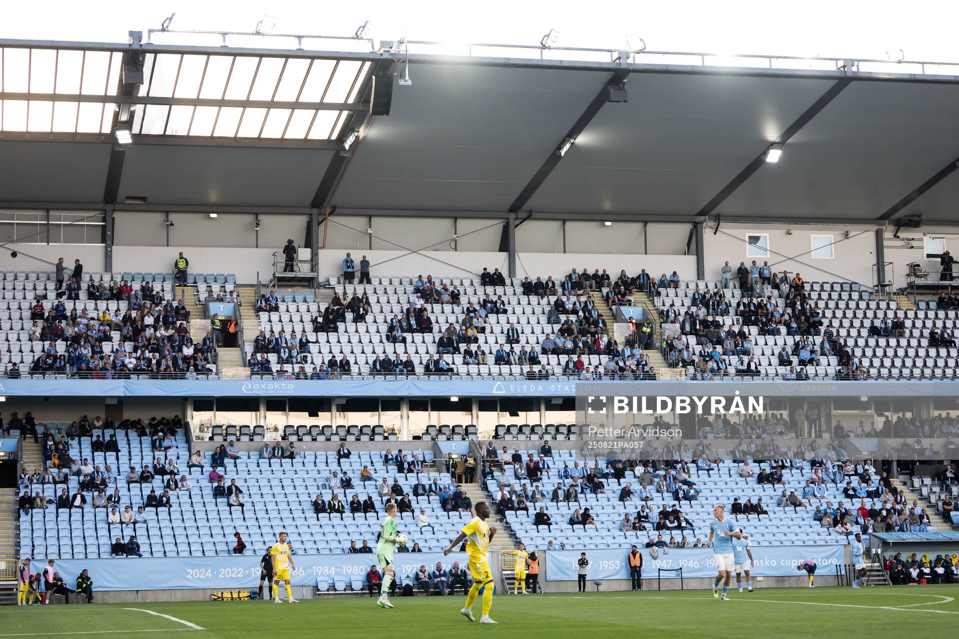 Empty seats at Eleda Stadion