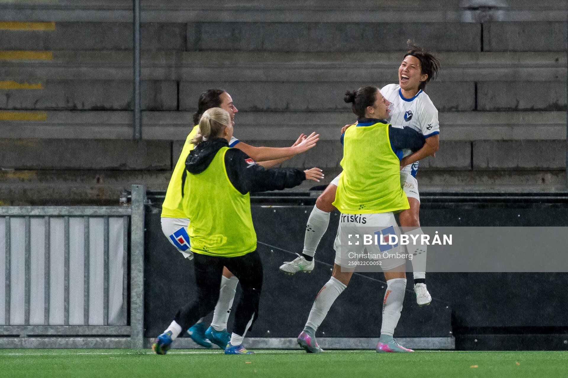 Växjö DFFs Miho Kamogawa jublar