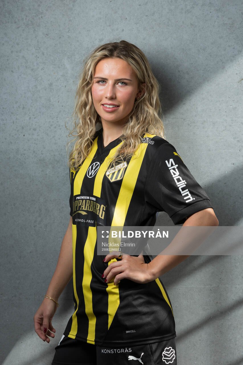 Häckens nyförvärv Nathalie Staaf