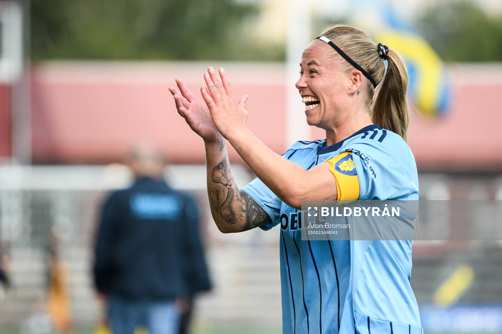 Djurgårdens Therese Åsland jublar