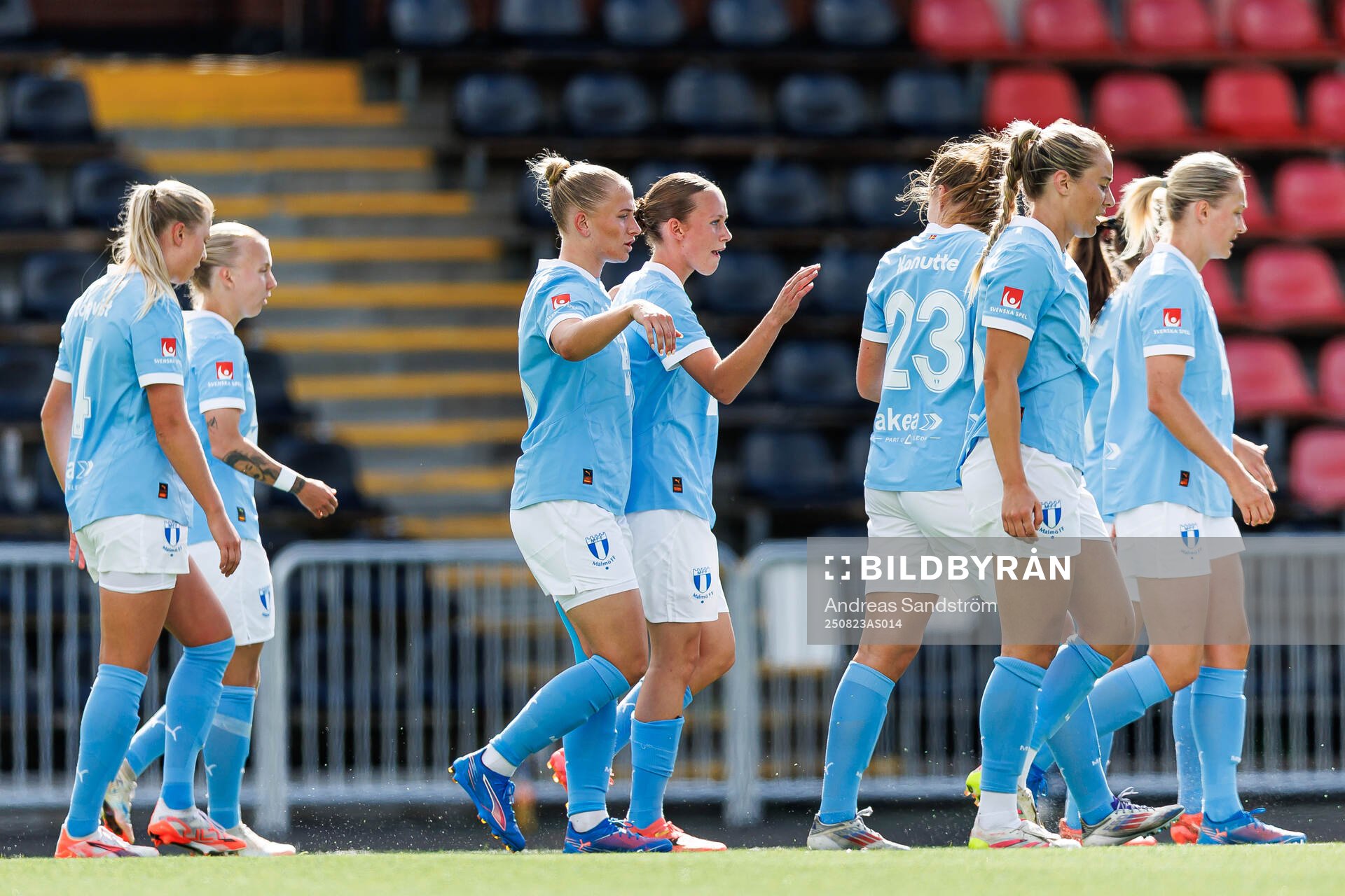 Malmö FFs Lovisa Breland jublar