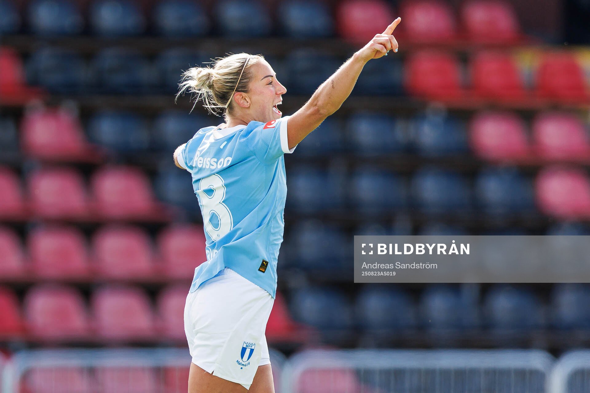 Malmö FFs Mia Persson jublar