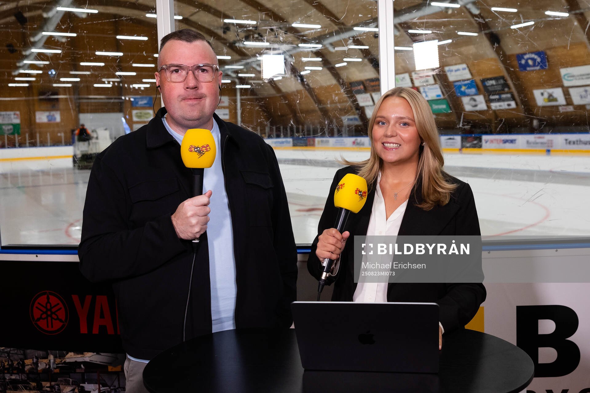 Johan Svensson och Jennifer Engström i Expressens studio