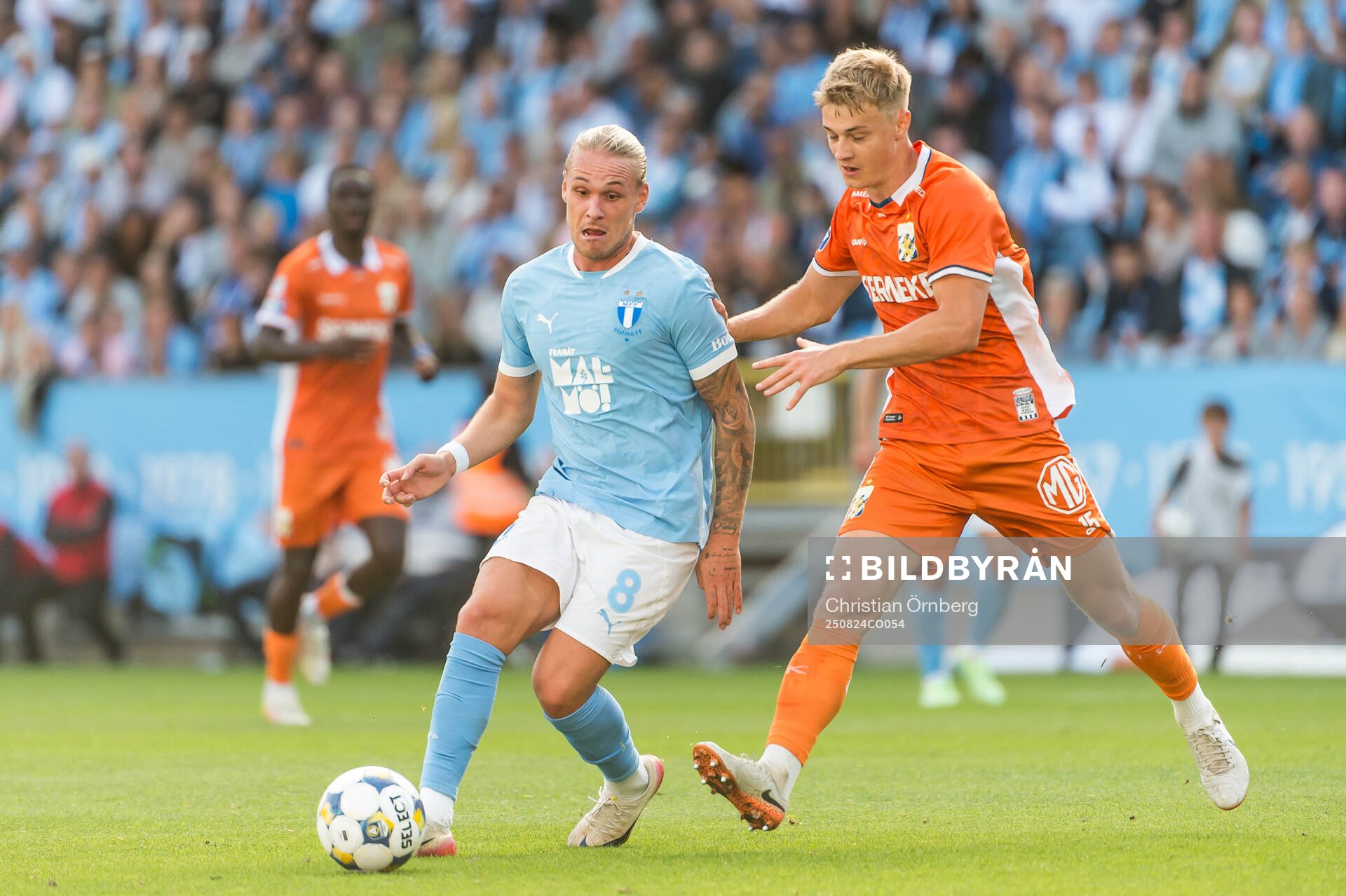 Malmö FFs Arnor Sigurdsson och IFK Göteborgs David Kruse