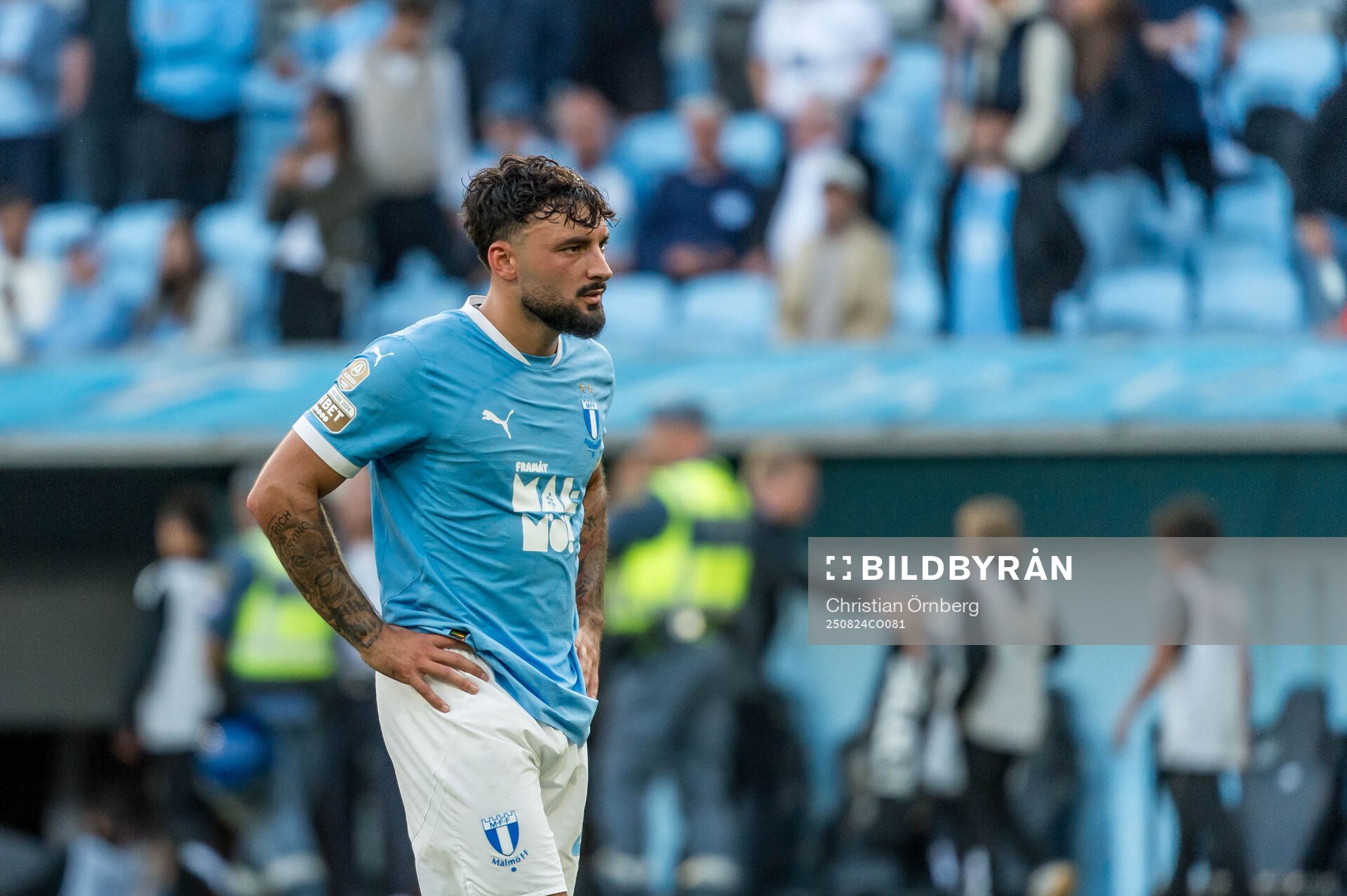 Malmö FFs Sead Haksabanovic deppar