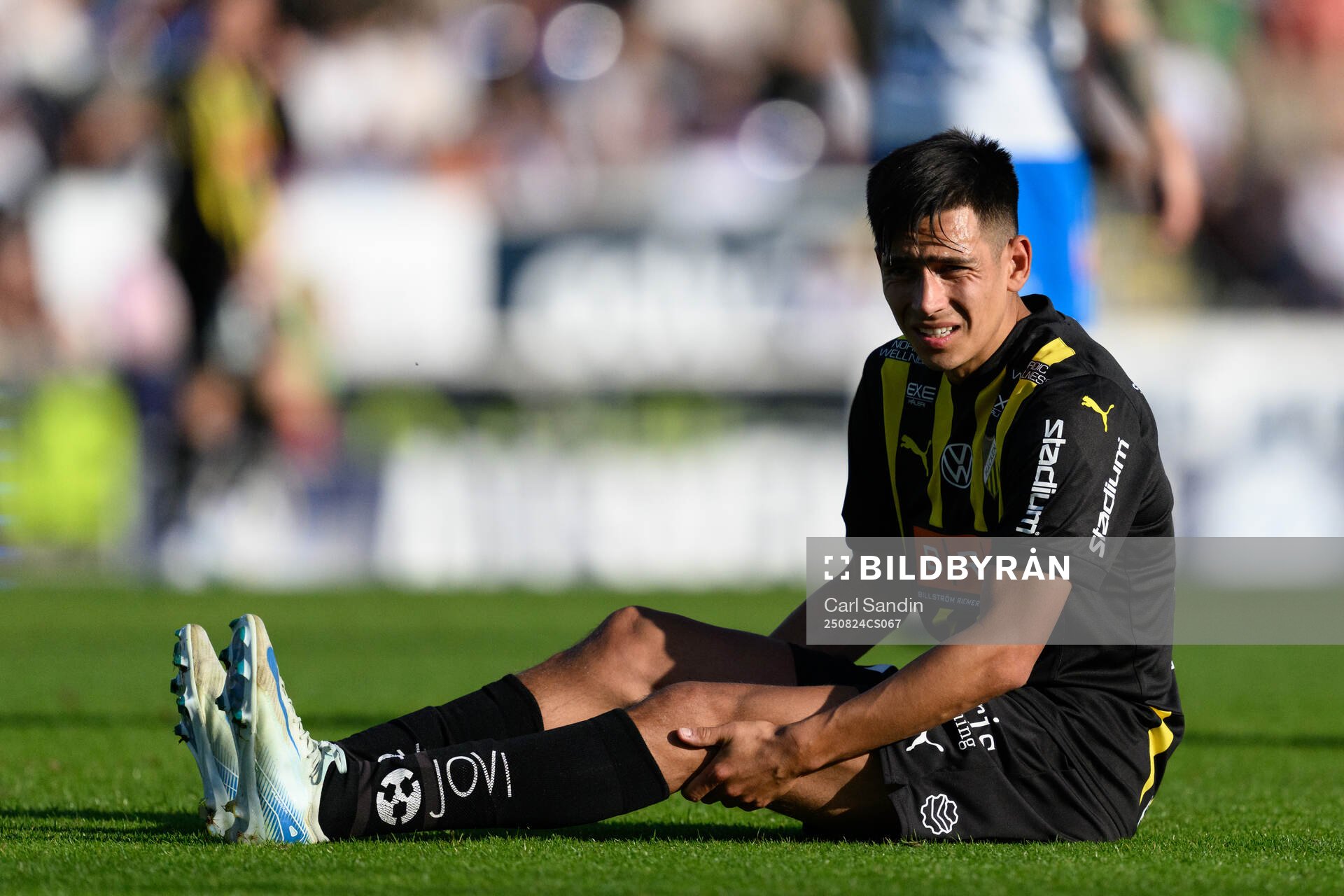 Häckens Danilo Al-Saed sitter på gräset