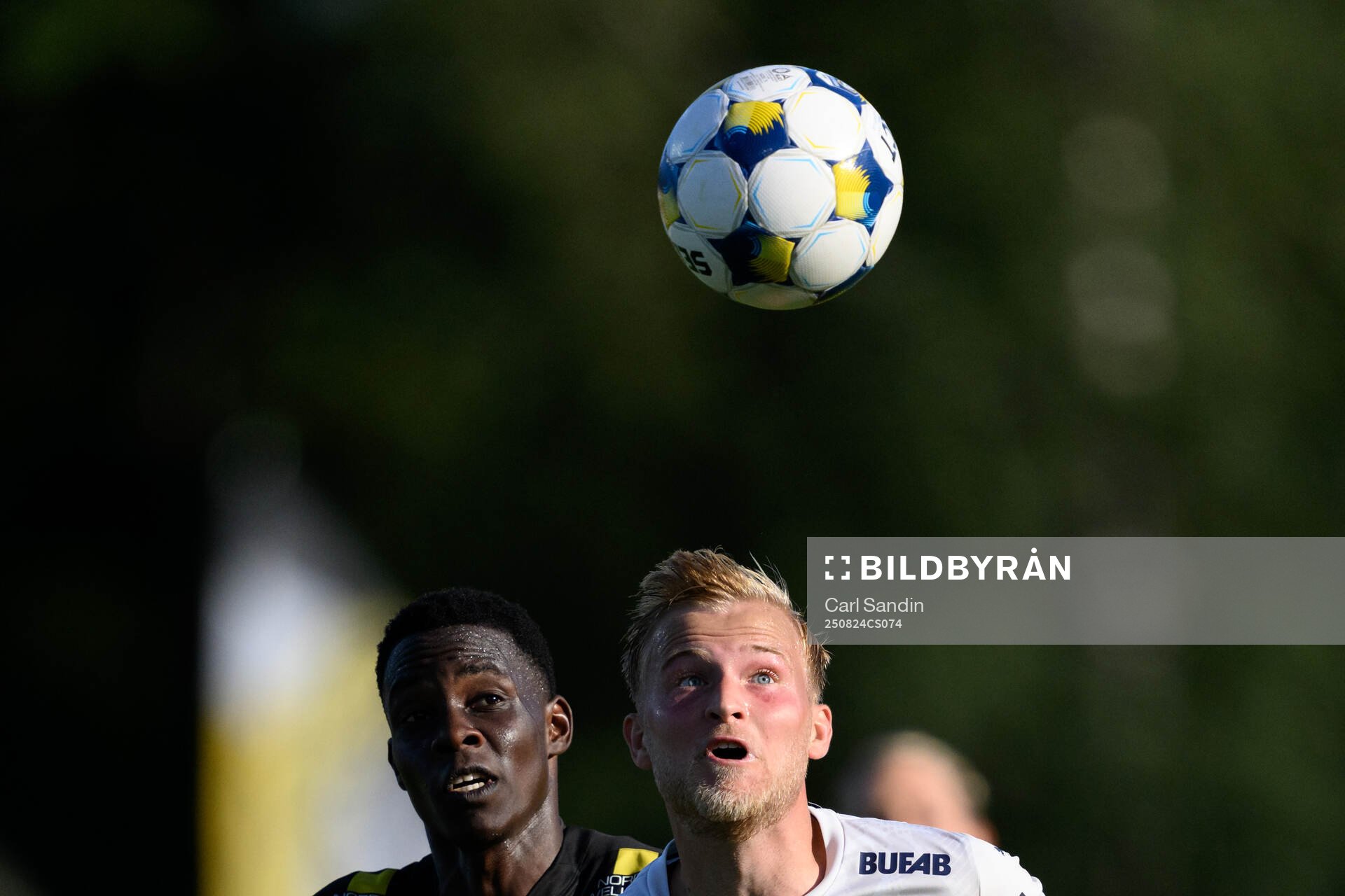 Häckens John Paul Dembe och Värnamos Johan Rapp