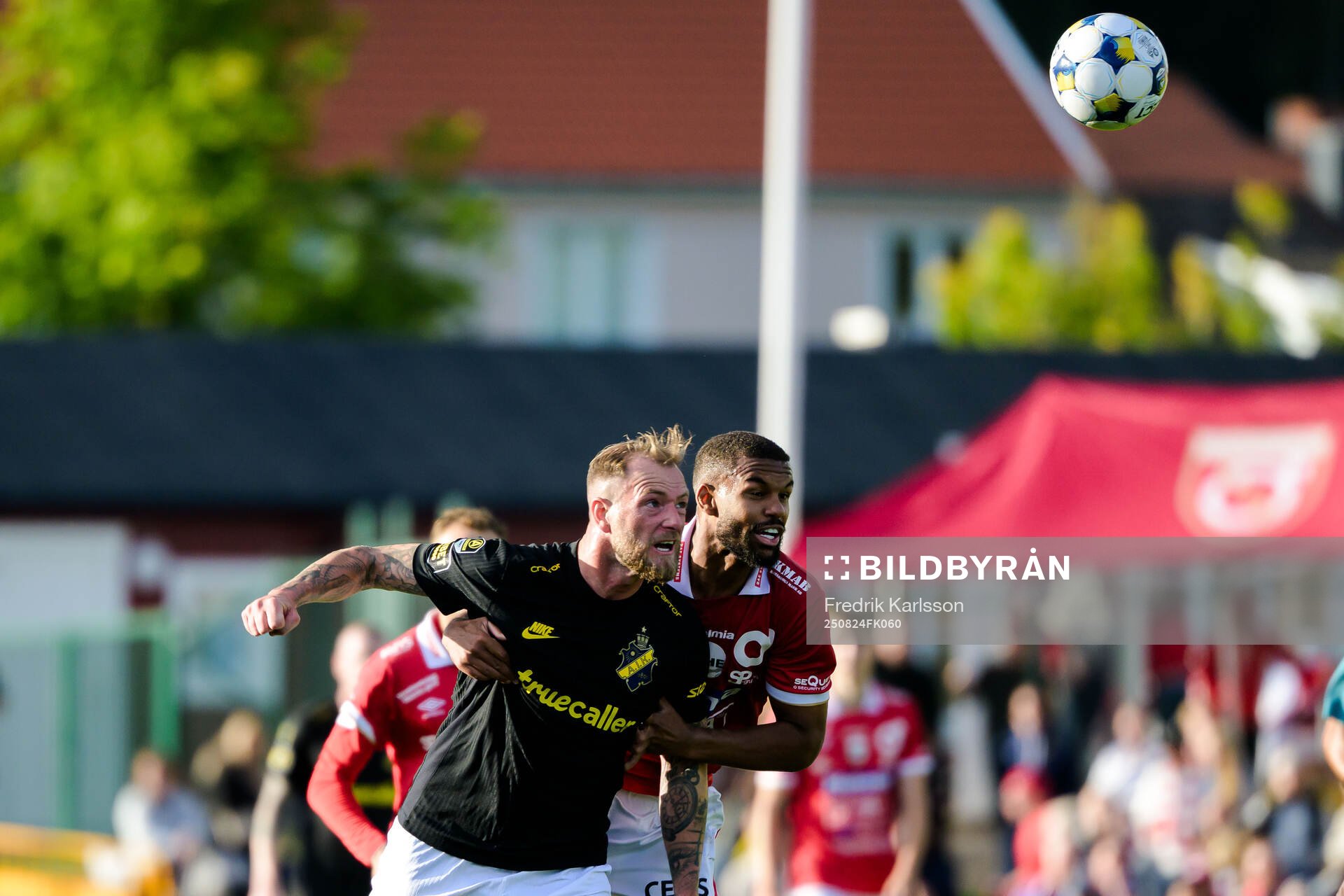 AIKs John Guidetti och Degerfors Leon Hien