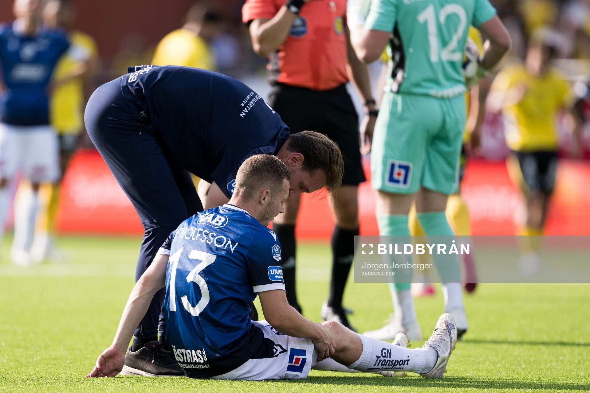 Halmstads Gisli Eyjolfsson har ont