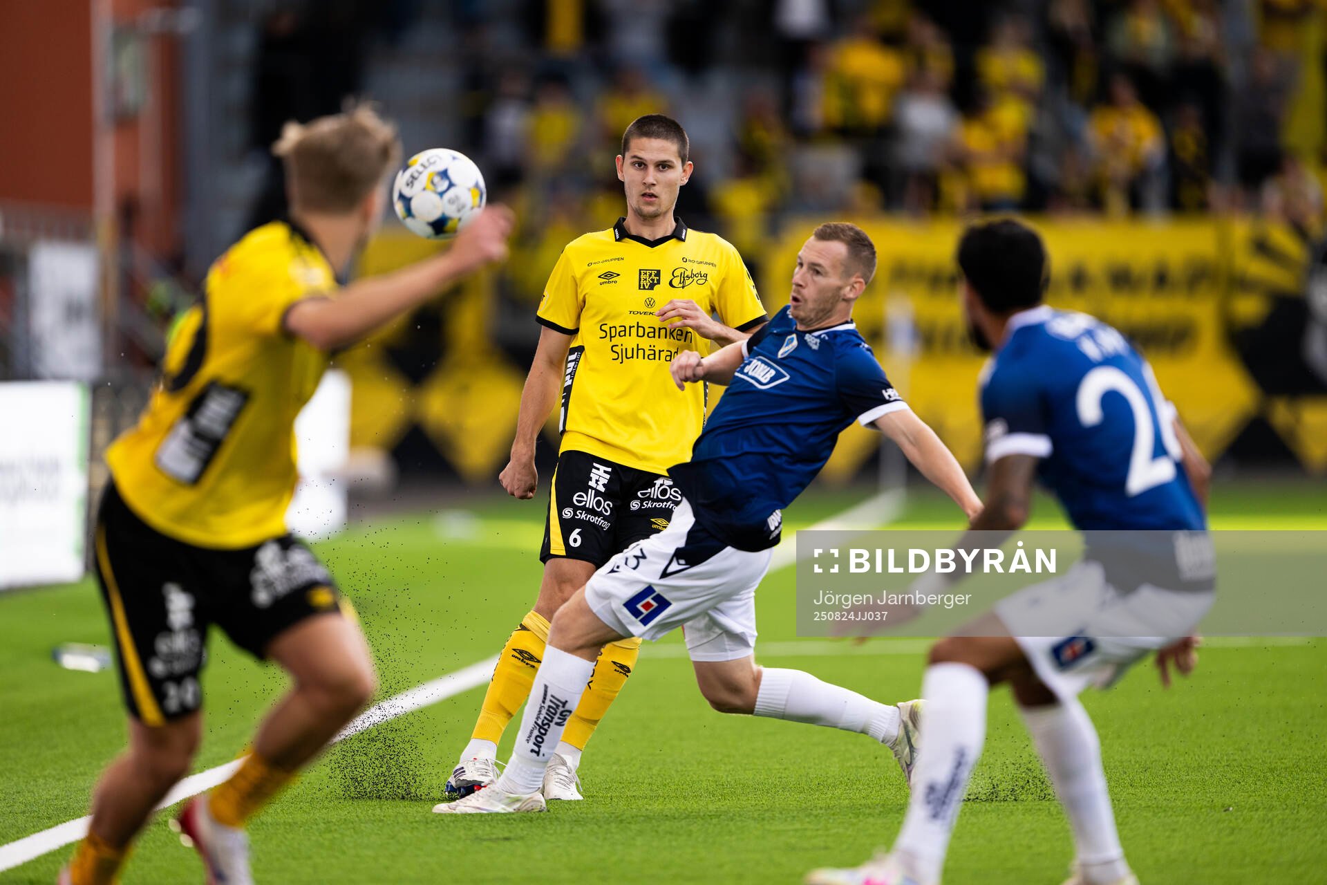 Elfsborgs Rasmus Wikström och Halmstads Gisli Eyjolfsson