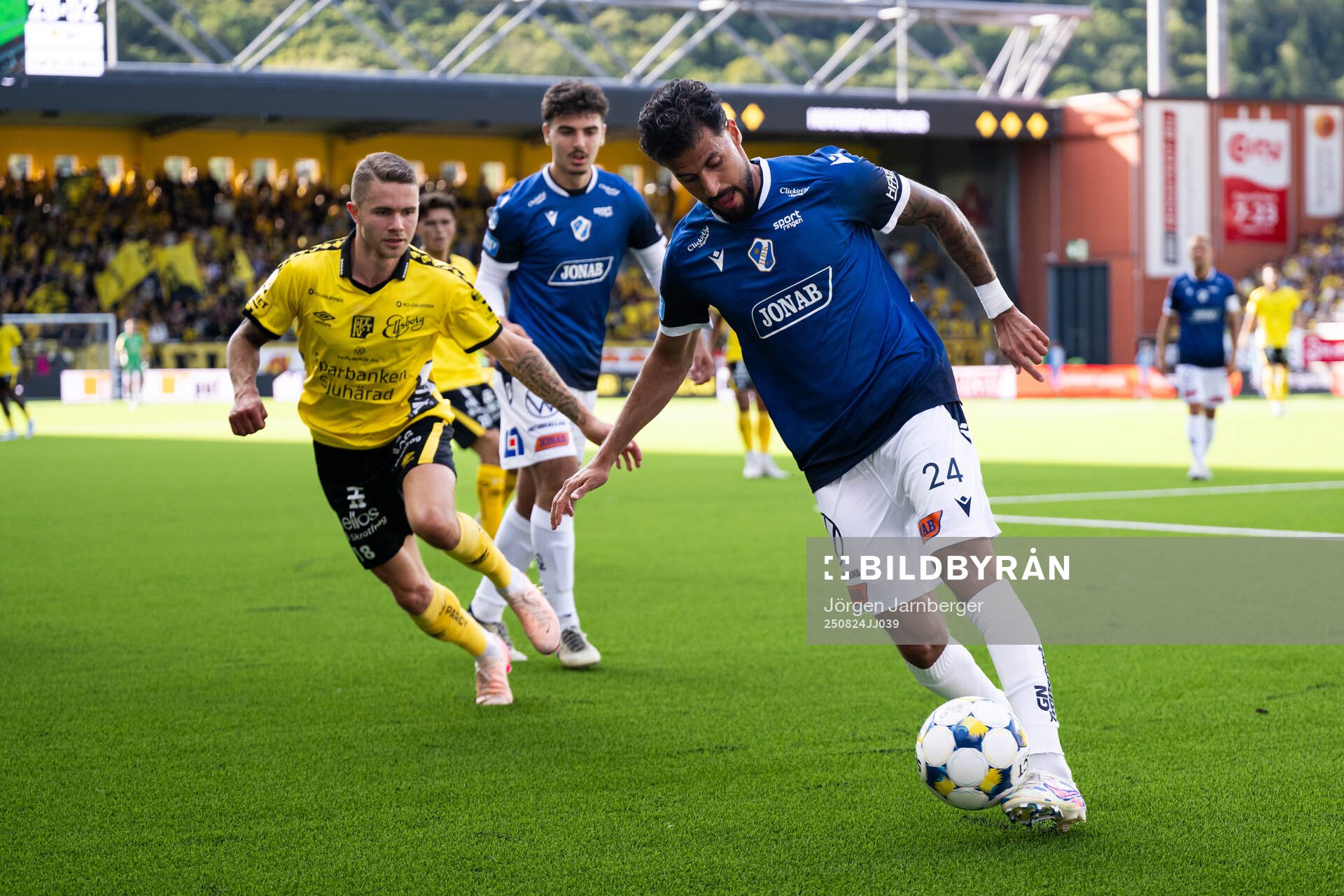 Elfsborgs Julius Magnusson och Halmstads Rami Kaib
