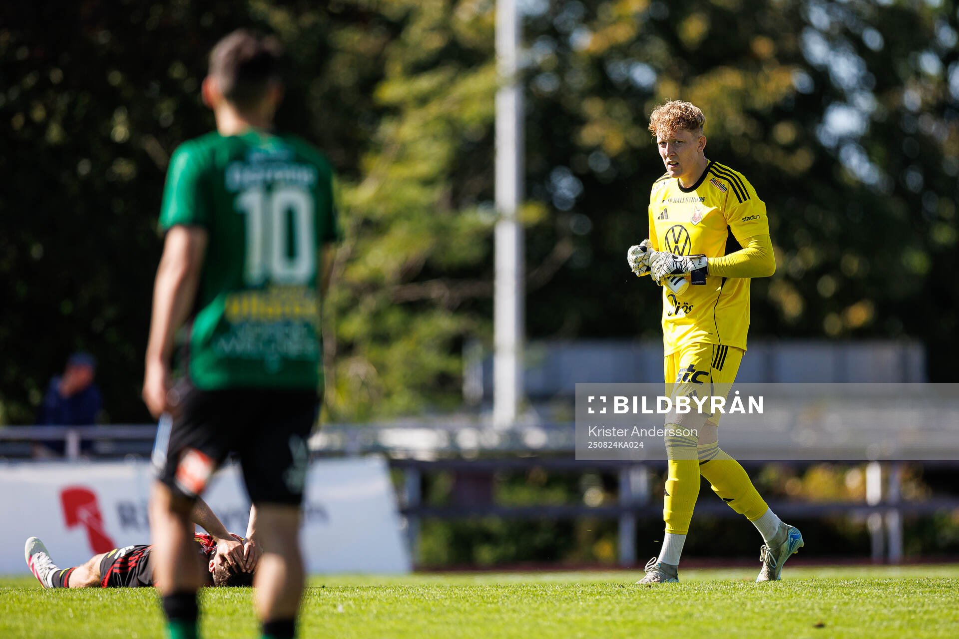 Östersunds målvakt Rasmus Forsell deppar fotbollsmatchen