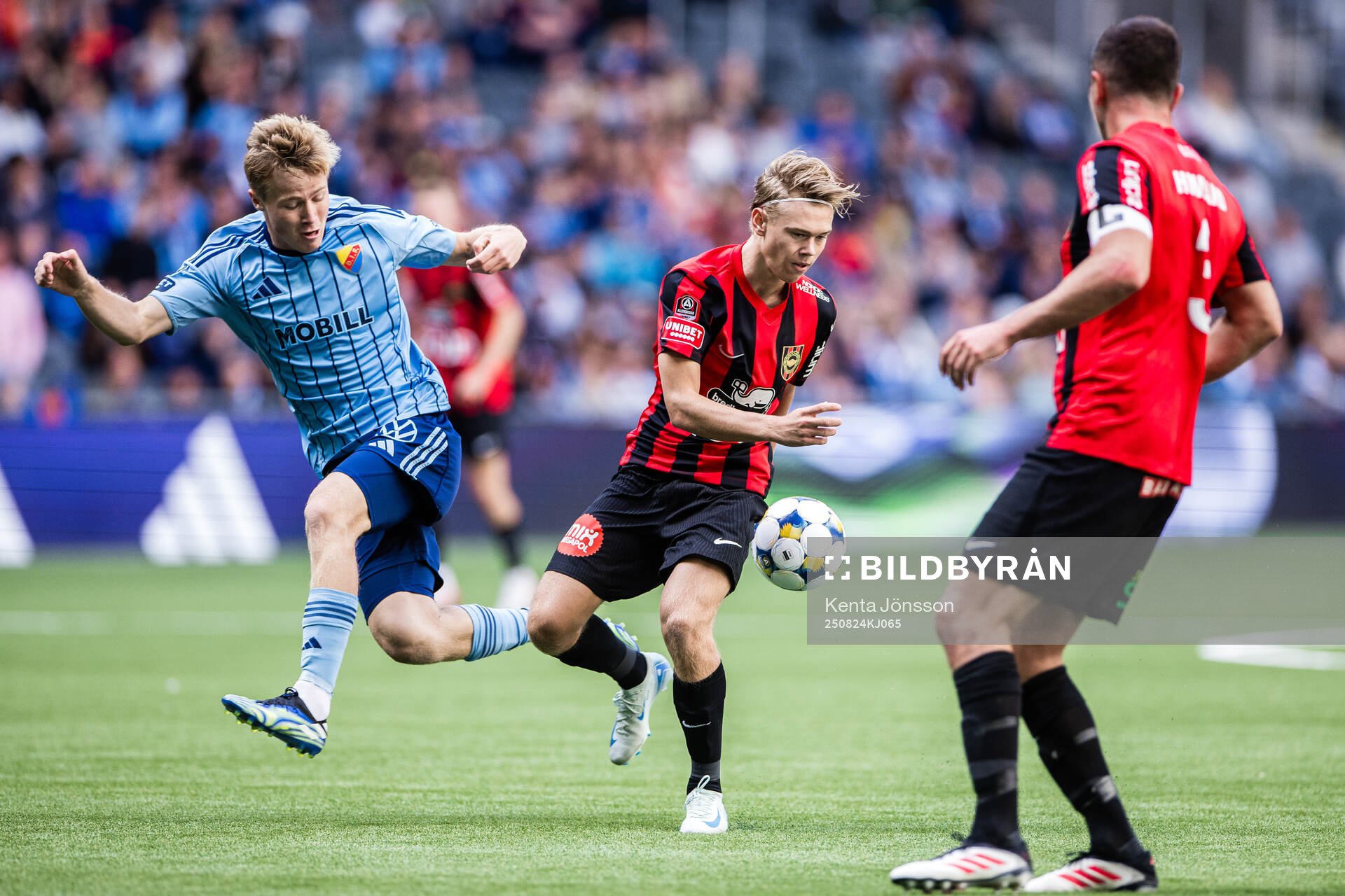 Djurgårdens Bo Hegland och Brommapojkarnas Charlie Nildén