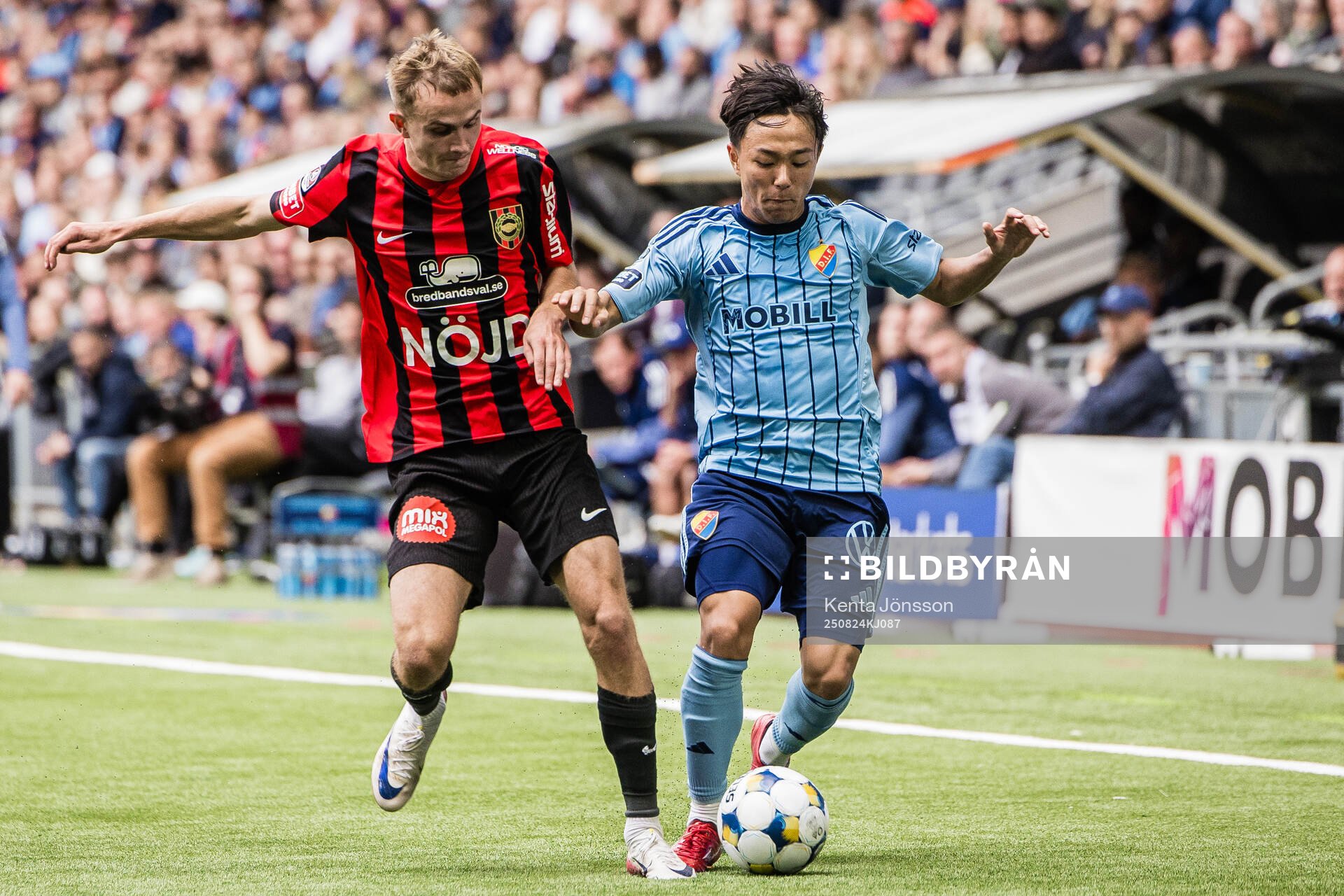 Brommapojkarnas Victor Lind och Djurgårdens Keita Kosugi