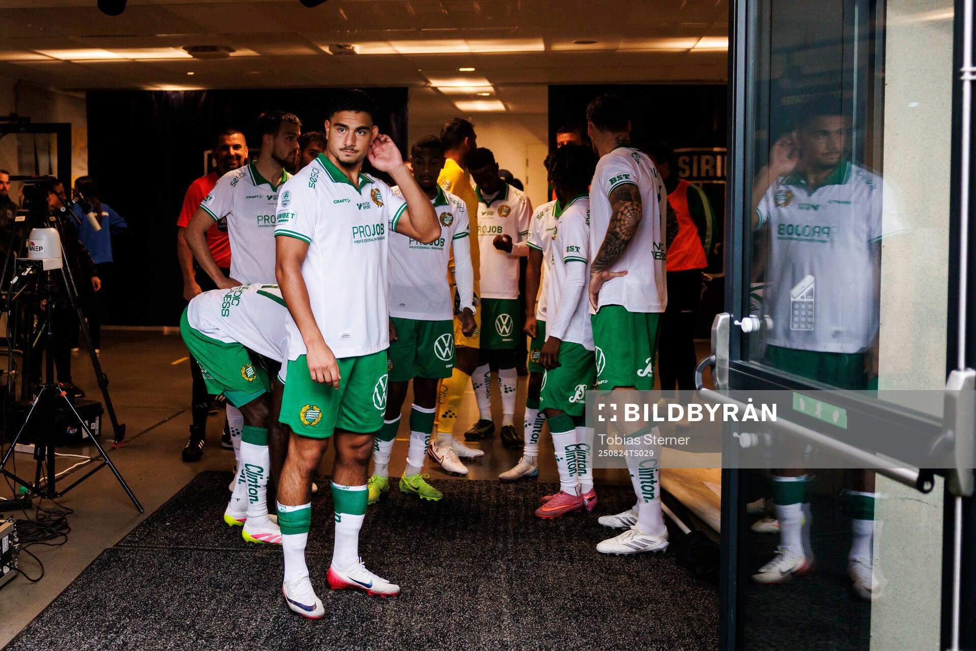 Hammarbys Jusef Erabi och lagkamrater