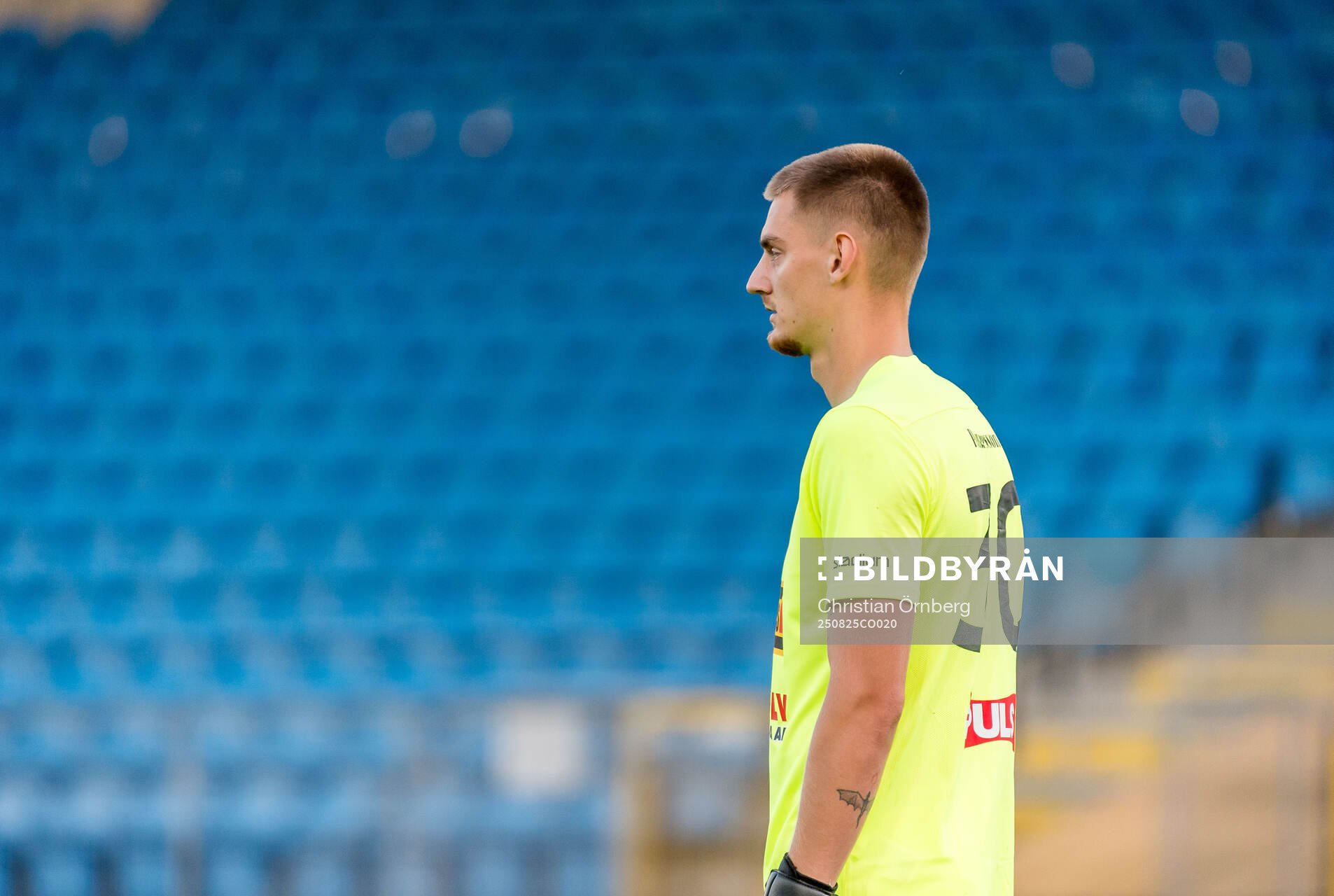 Landskronas målvakt Marcus Pettersson deppar