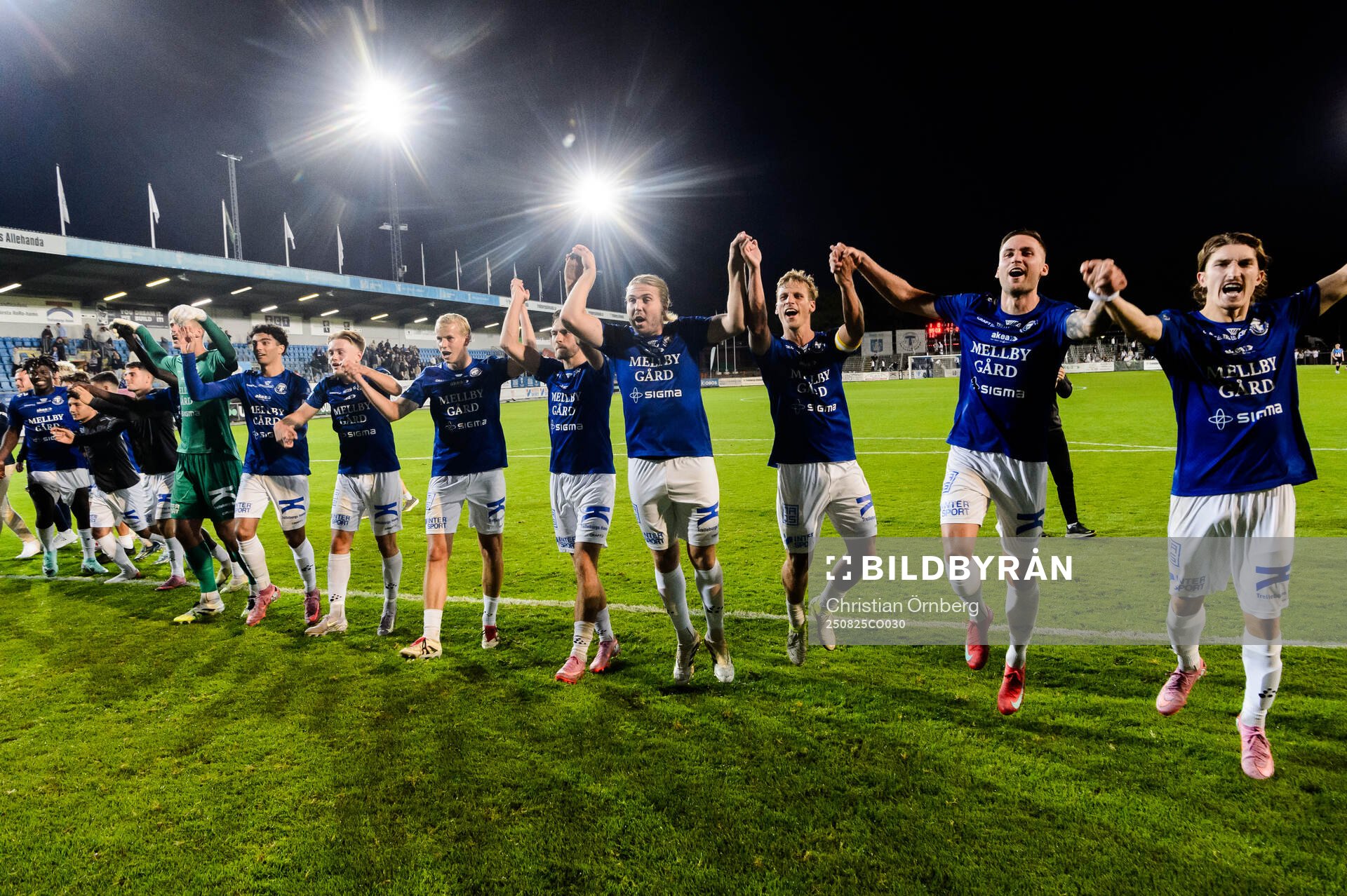 Trelleborgs spelare jublar
