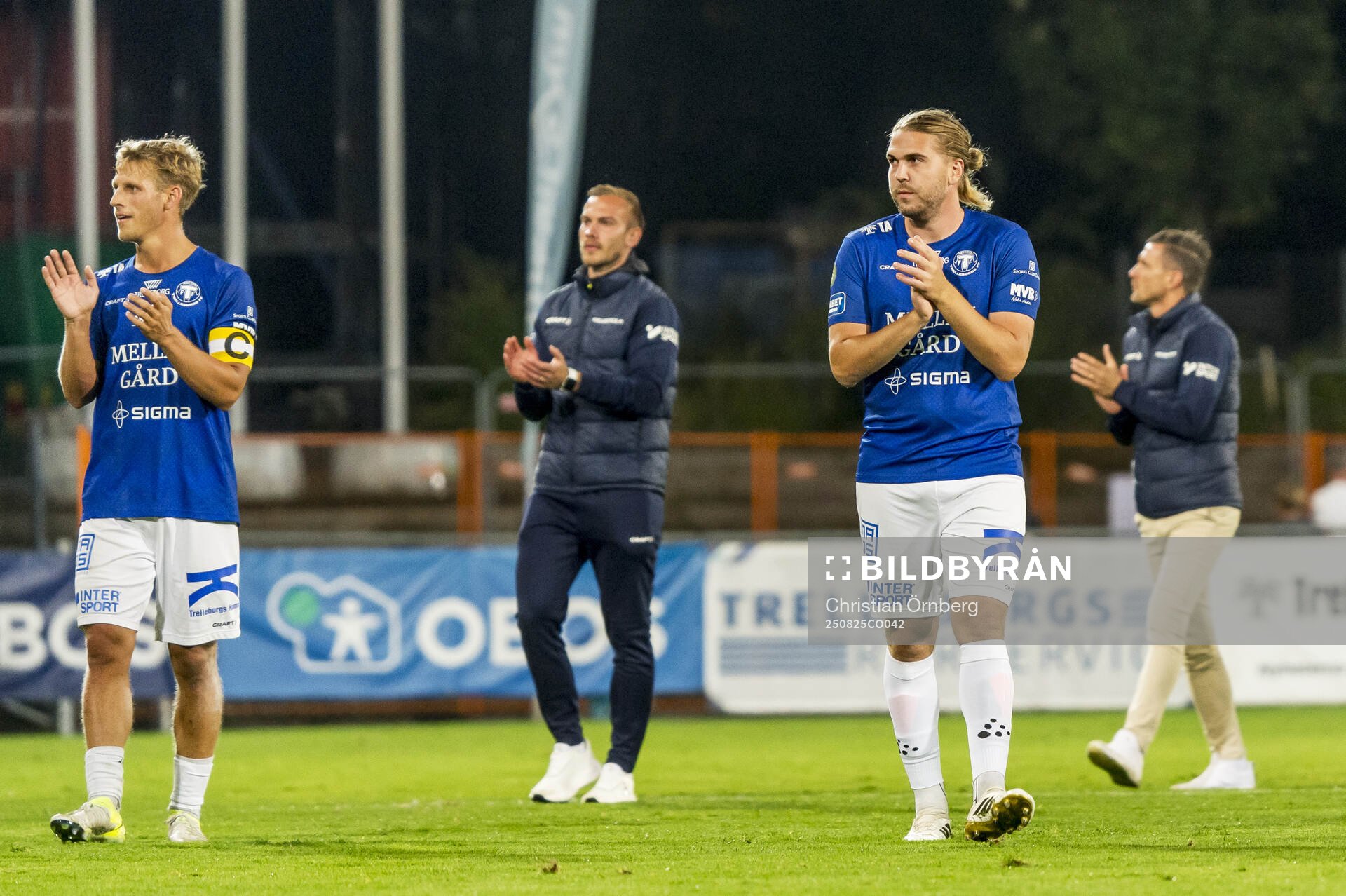 Trelleborgs Tobias Karlsson och Charlie Weberg  jublar