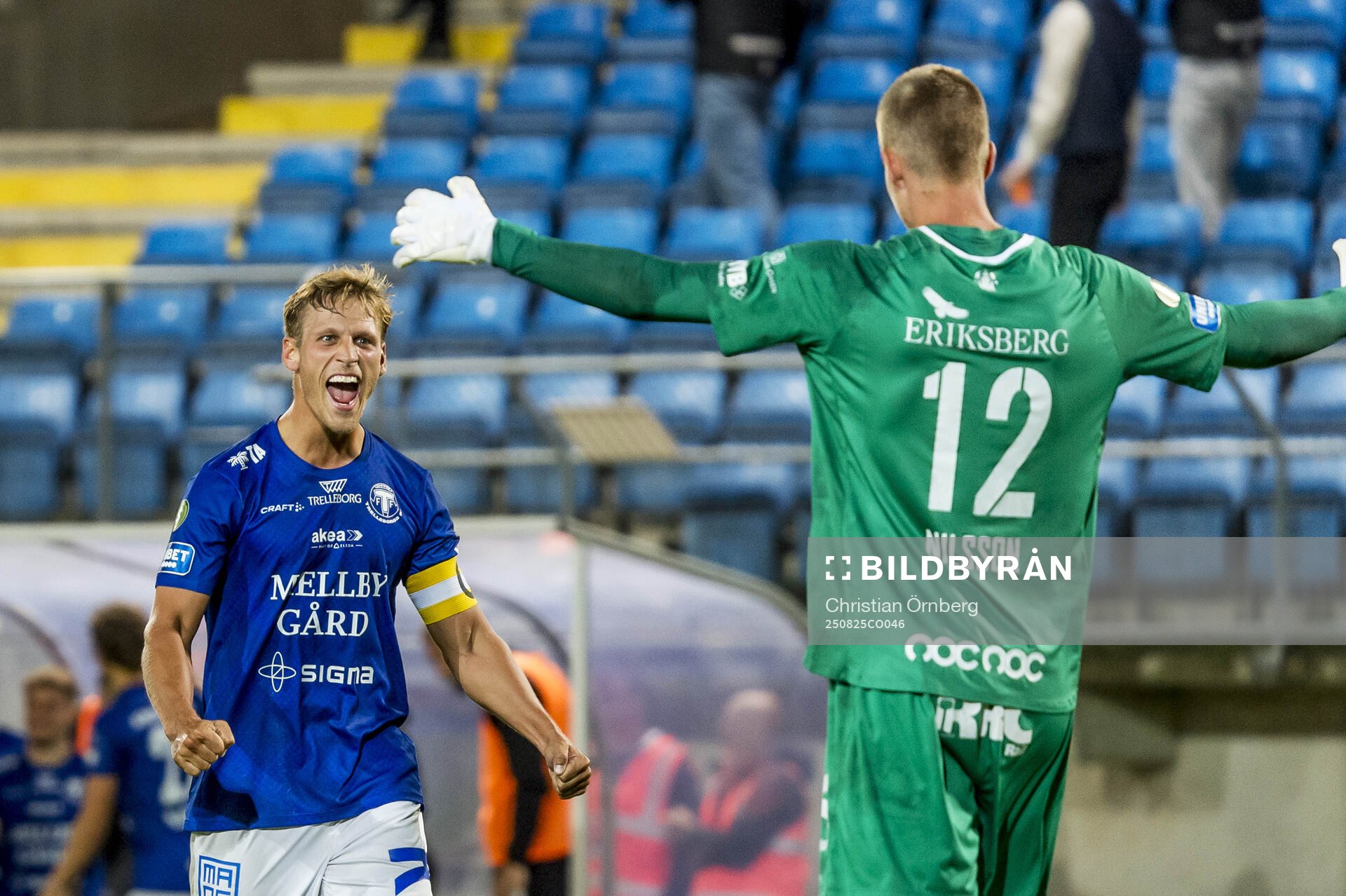Trelleborgs Tobias Karlsson och målvakt Mathias Nilsson