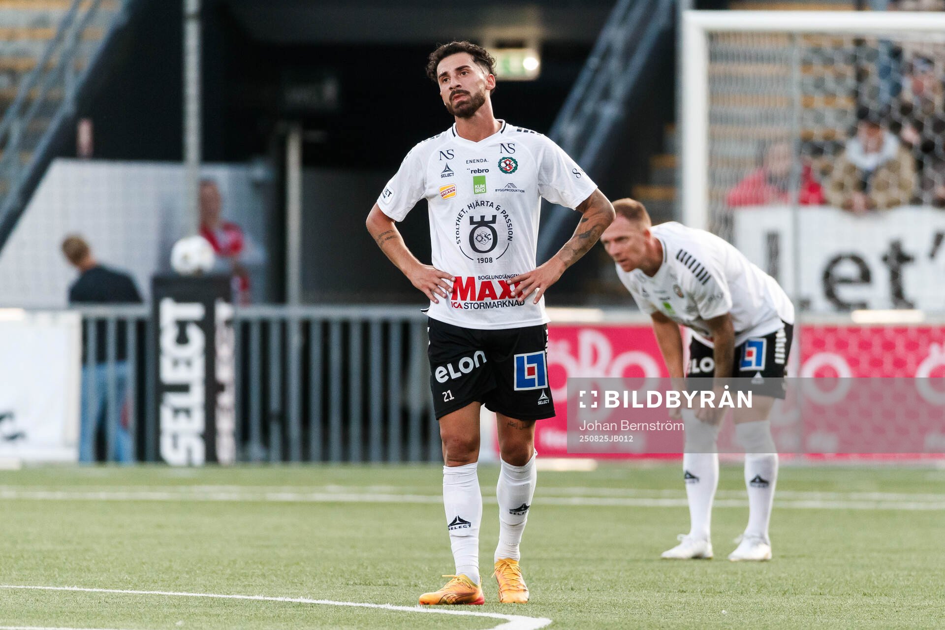 Örebros Simon Amin deppar