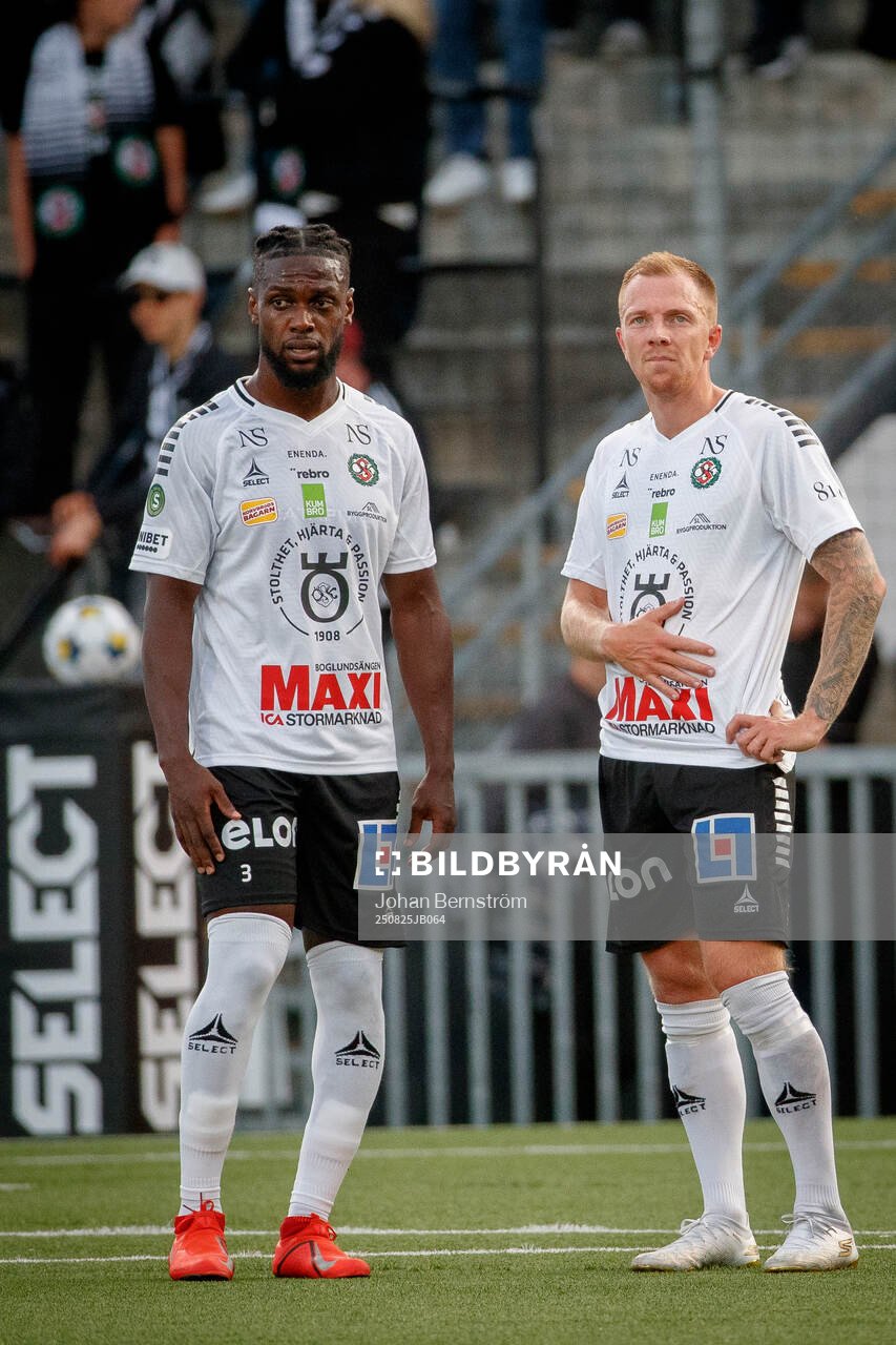 Örebros Joseph Baffoe och Jesper Modig deppar