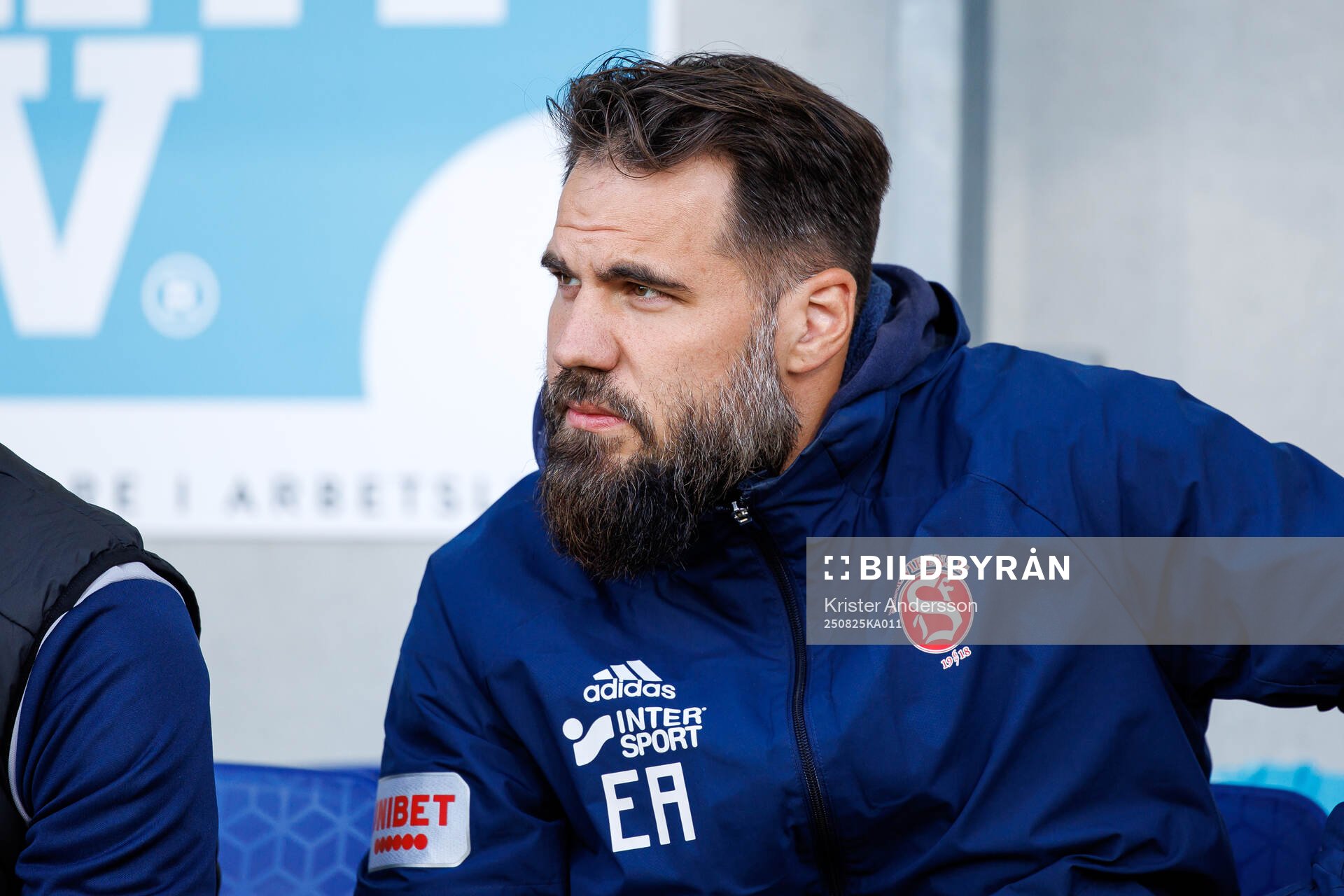 Sandvikens IFs tränare Eldar Abdulic  fotbollsmatchen i