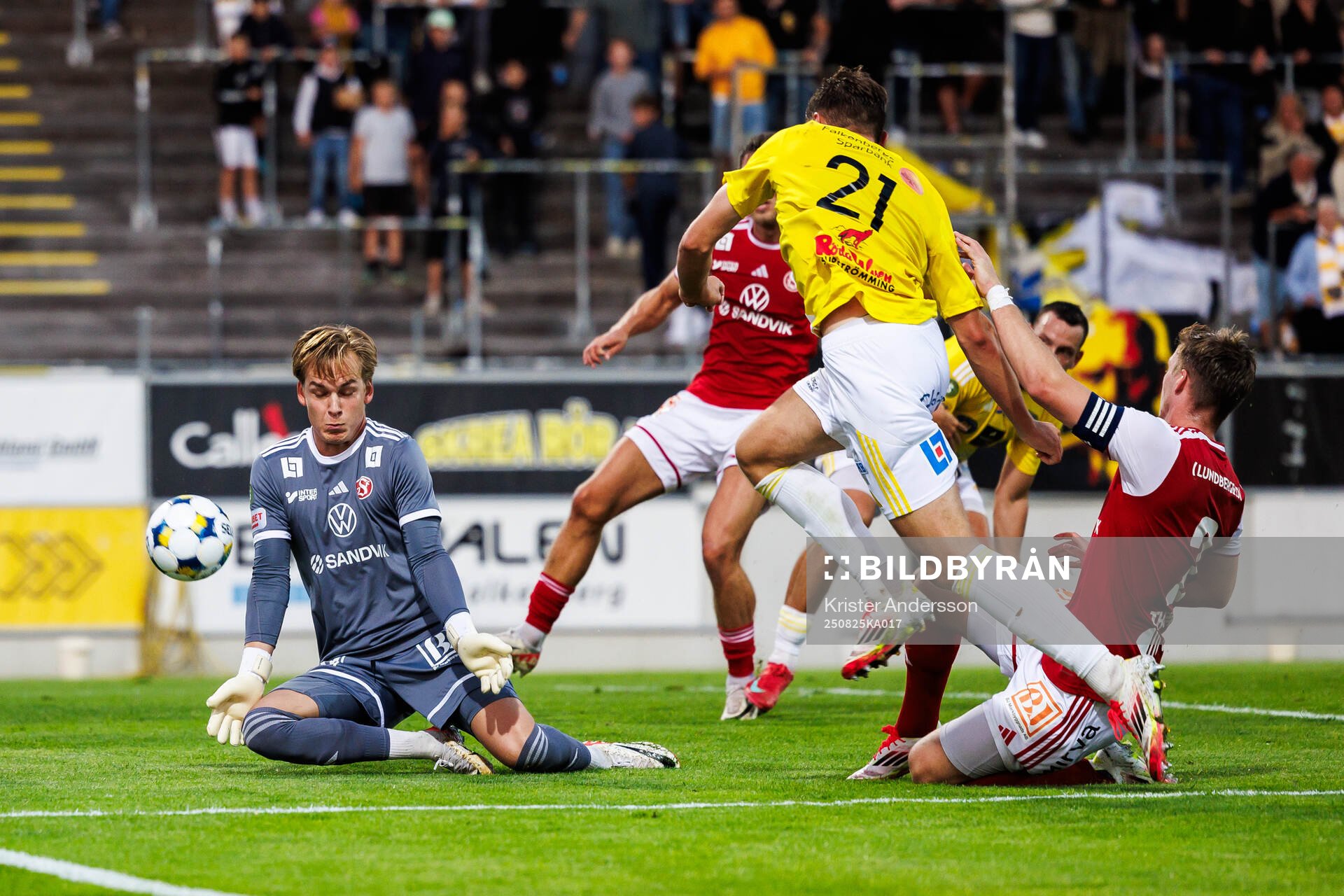 Sandvikens IFs målvakt Hannes Sveijer