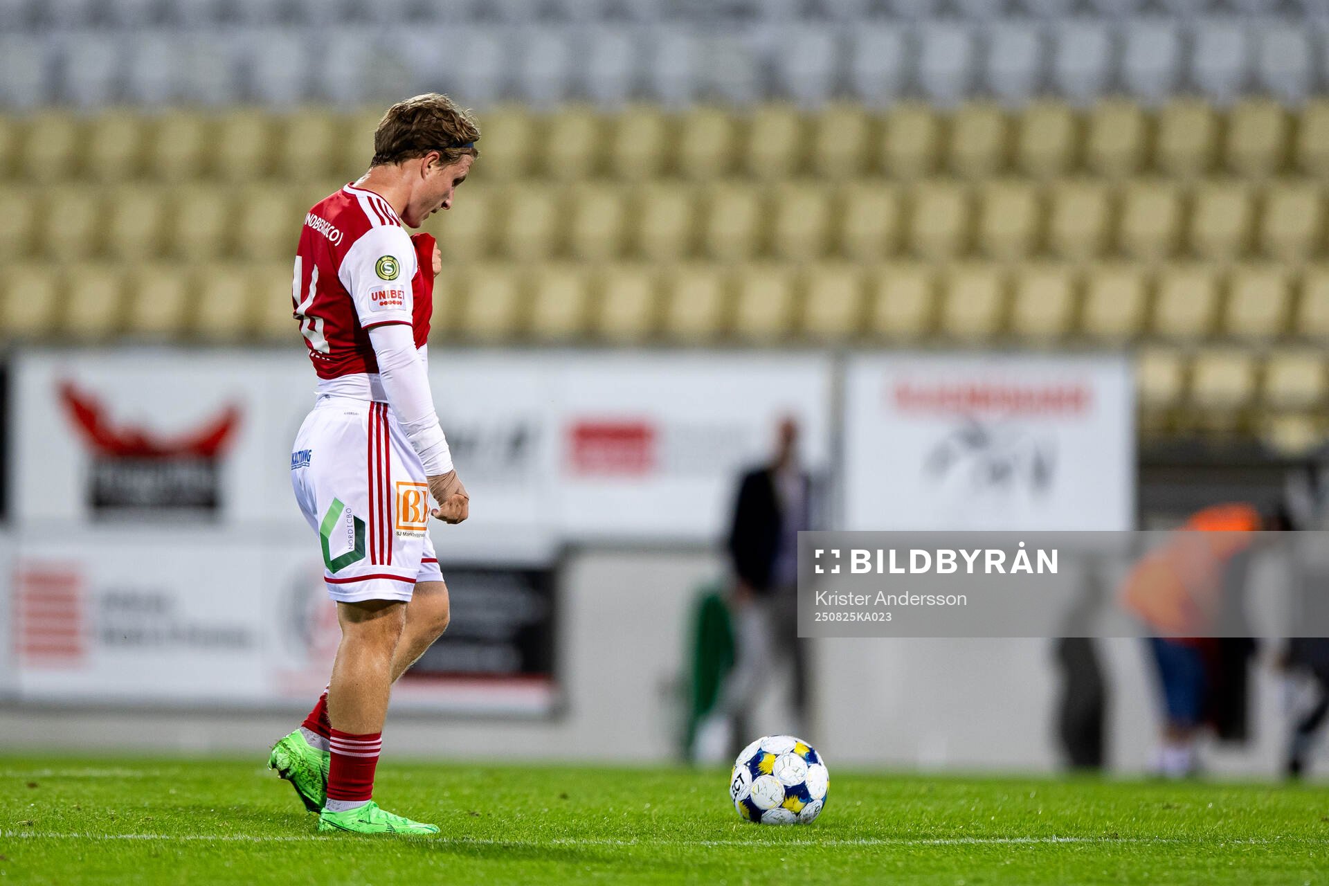 Sandvikens IFs Victor Backman deppar