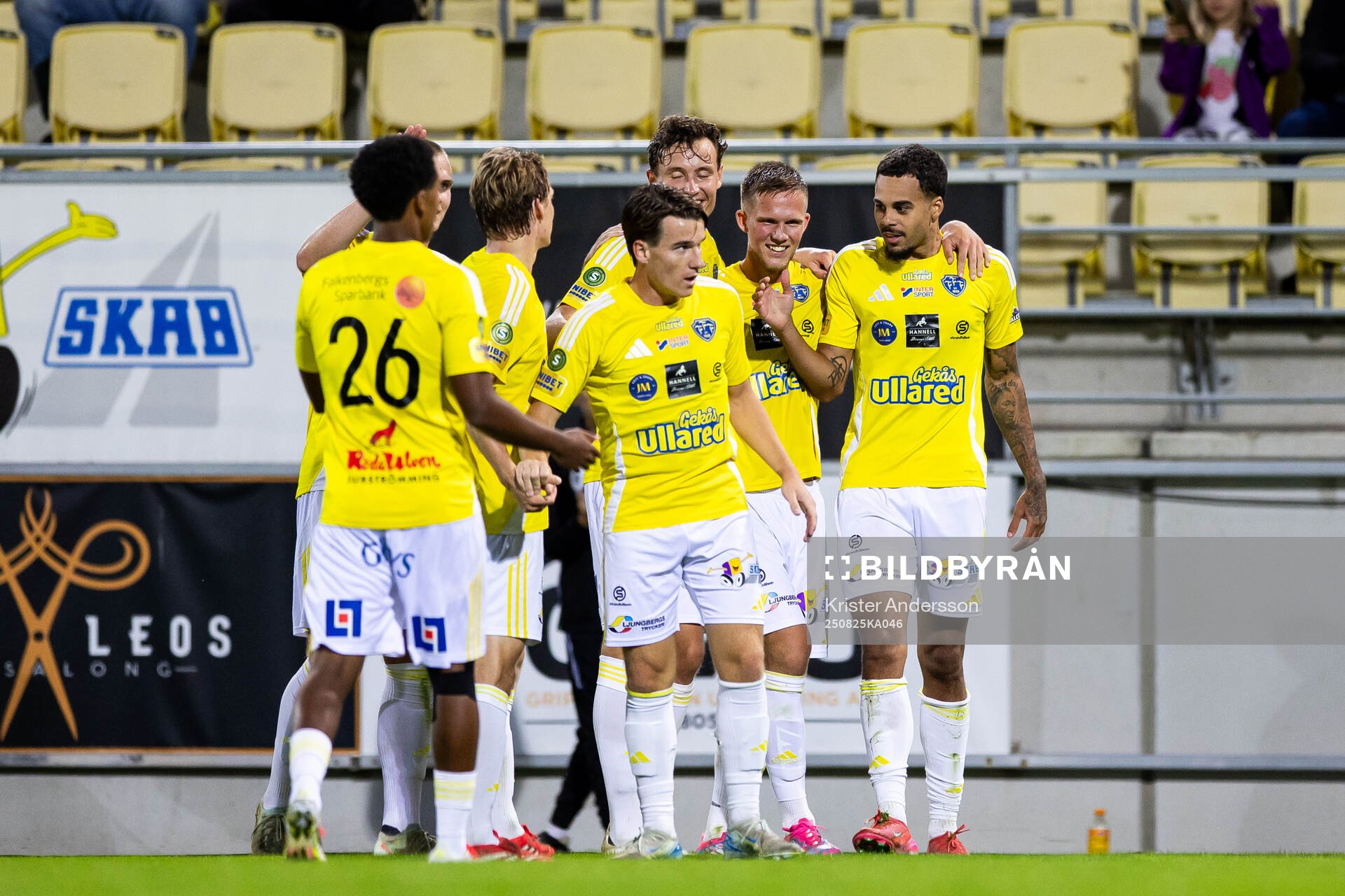 Falkenbergs spelare jublar