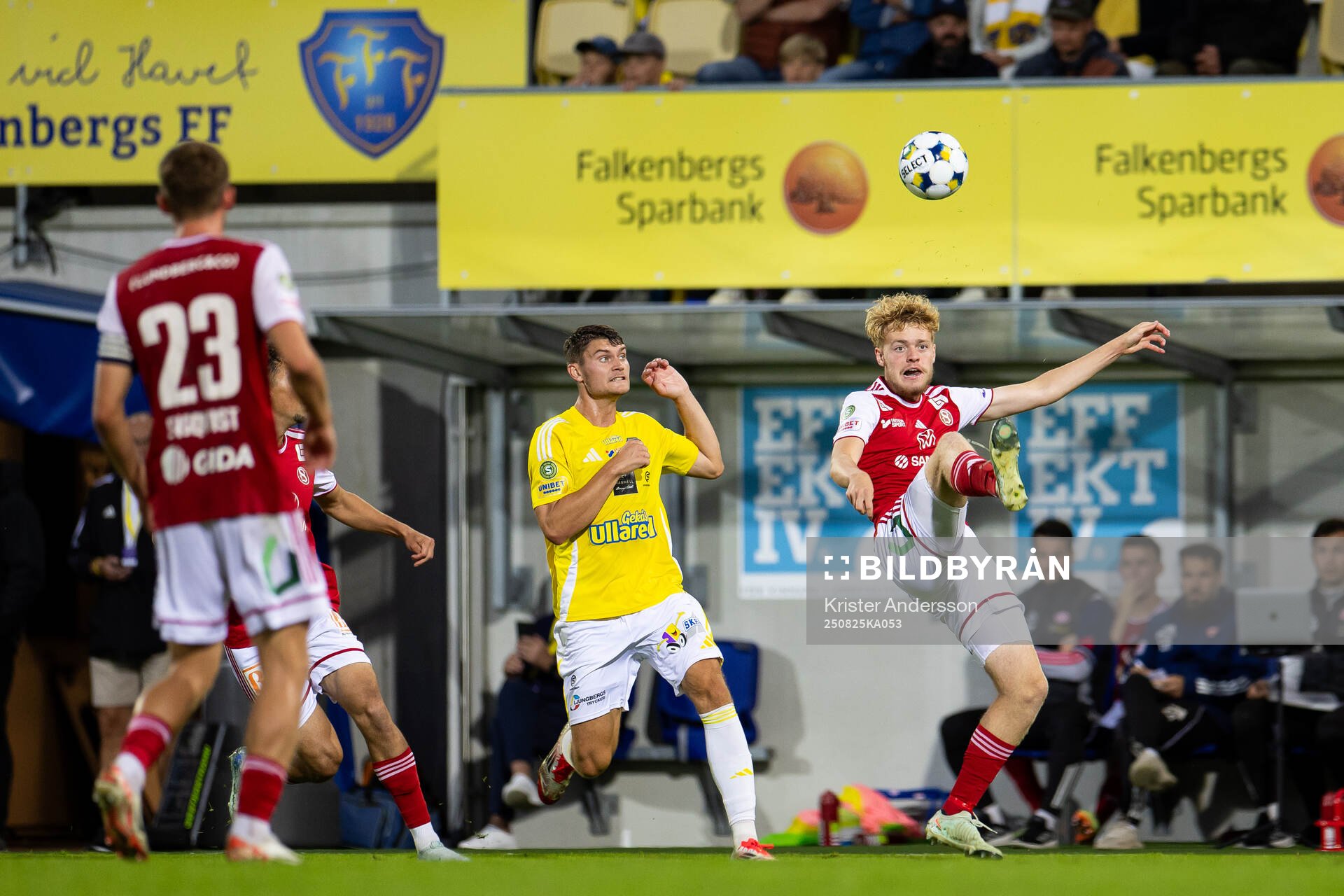 Falkenbergs Albin Andersson och Sandvikens IFs Viggo van